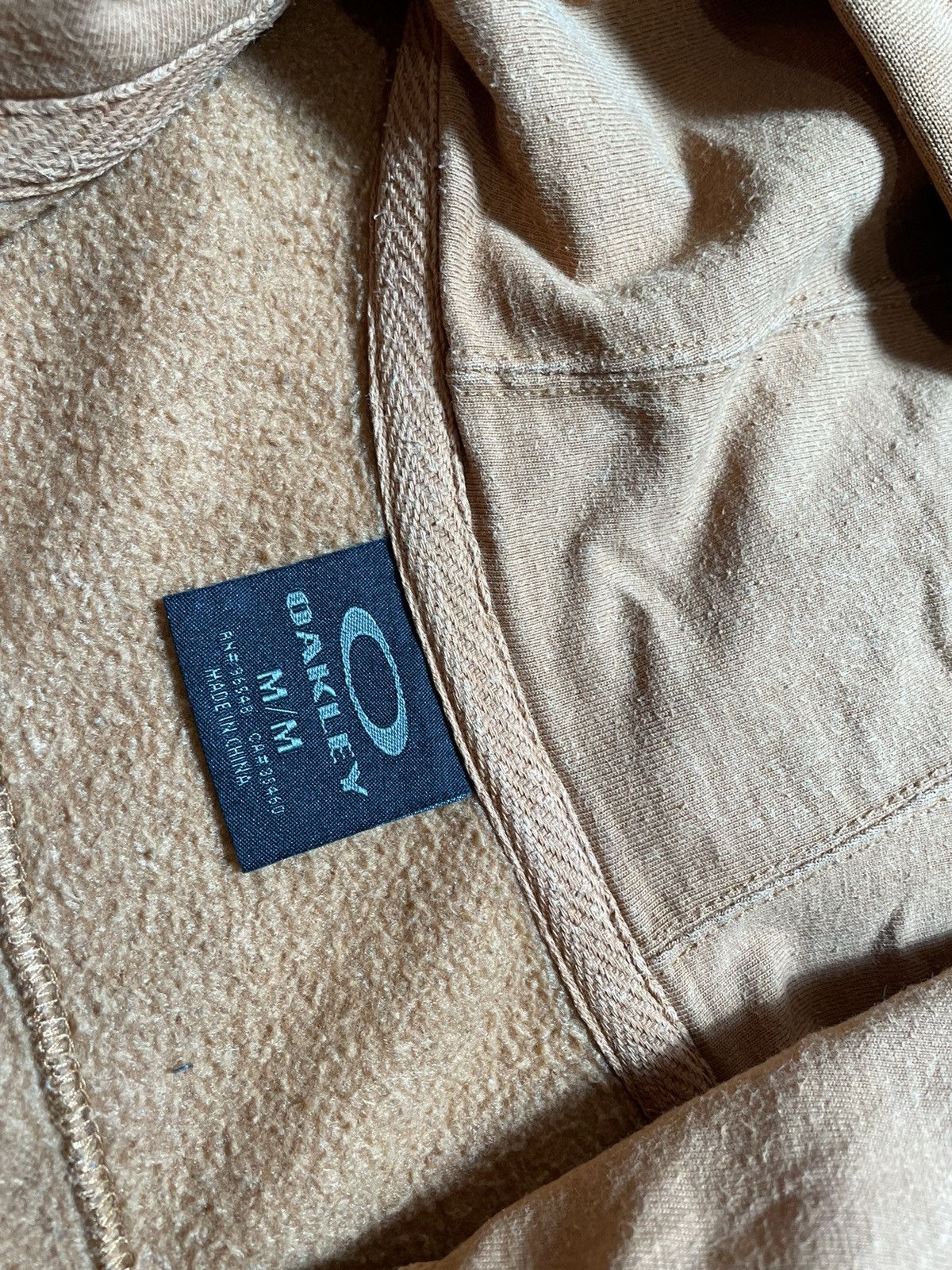 Oakley Vintage Oakley Gorpcore Y2K Hype Zip Hoodie Size US M / EU 48-50 / 2 - 9 Thumbnail