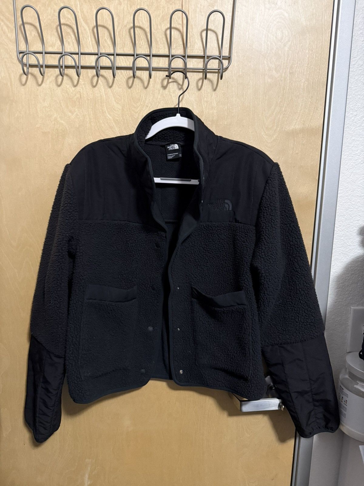 The North Face North face jacket all black basically size medium Size M / US 6-8 / IT 42-44 - 1 Thumbnail