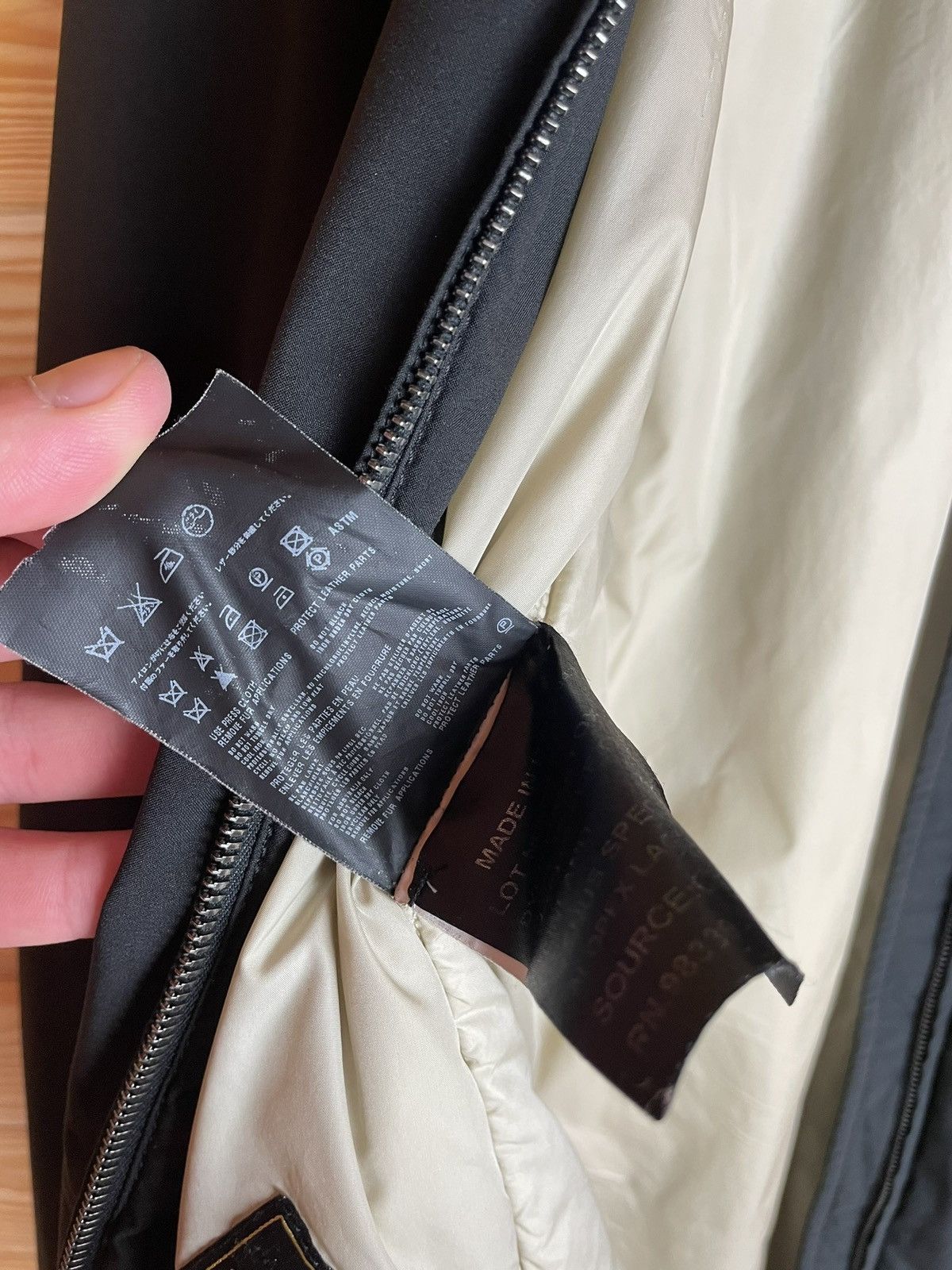 Prada × Vintage Vintage Prada Gore-Tex Long Coat Womens Size L / US 10 / IT 46 - 10 Thumbnail
