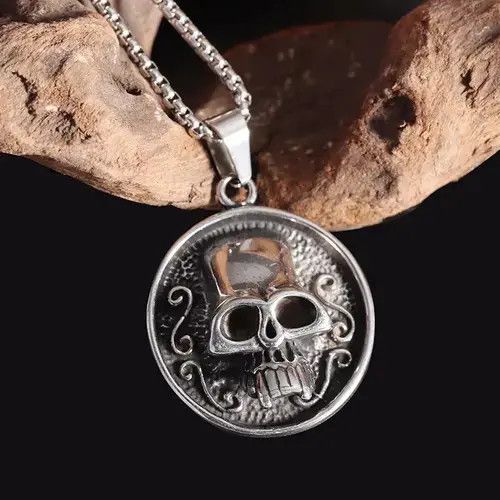 Jewelry × Vintage Skull Medal Necklace Size ONE SIZE - 3 Thumbnail