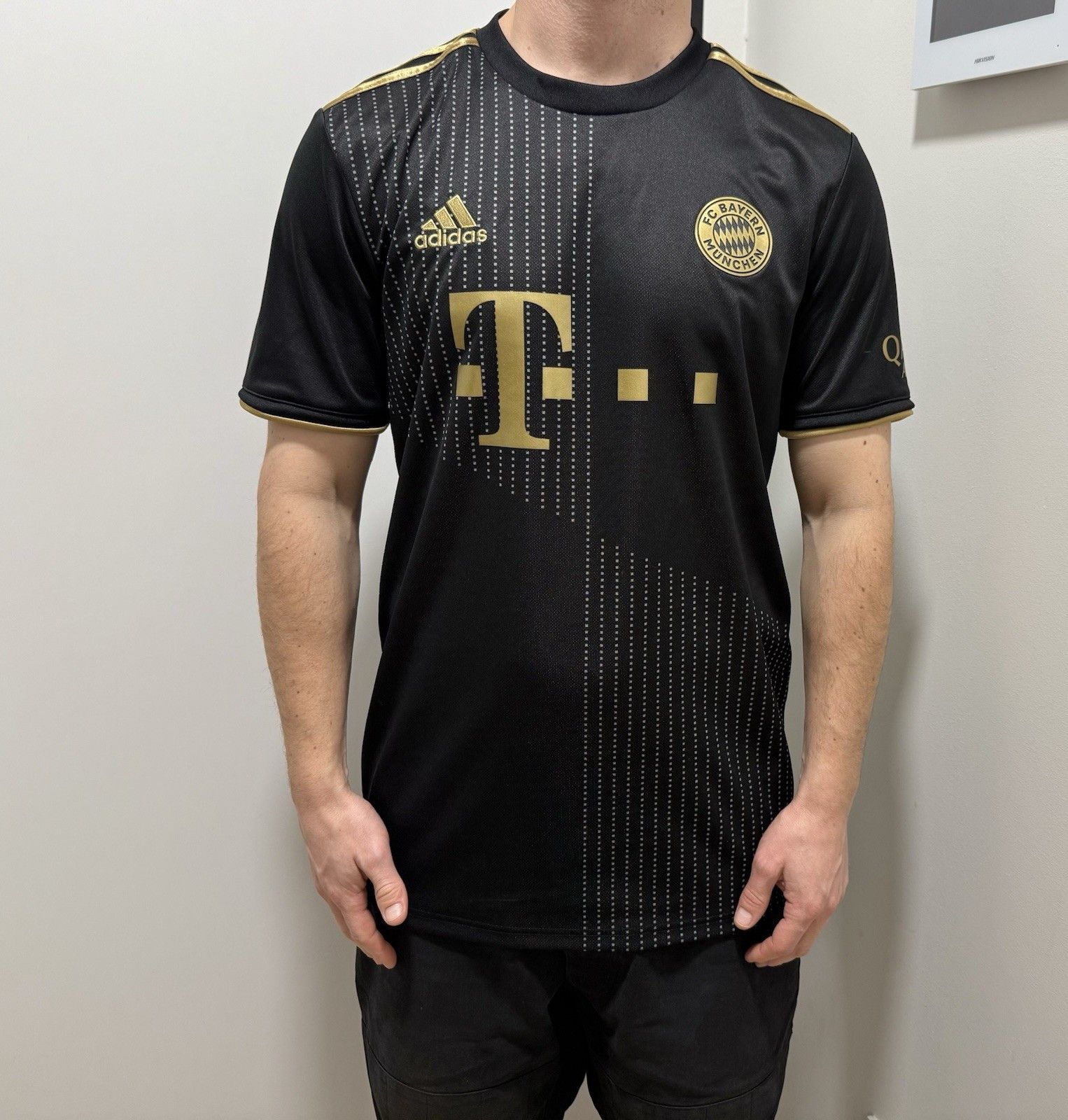 Adidas DDP Fc Bayern Munich 2021 2022 Away Soccer Jersey Shirt Size US M / EU 48-50 / 2 - 1 Thumbnail