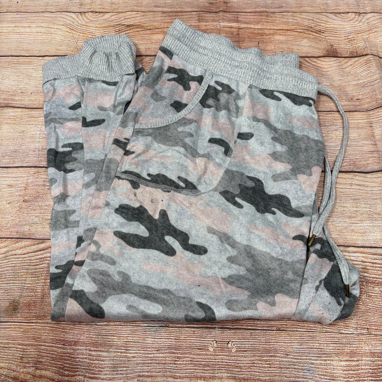 Other Secret Treasures Women's Camo Lounge Pants 3X Size ONE SIZE - 1 Thumbnail