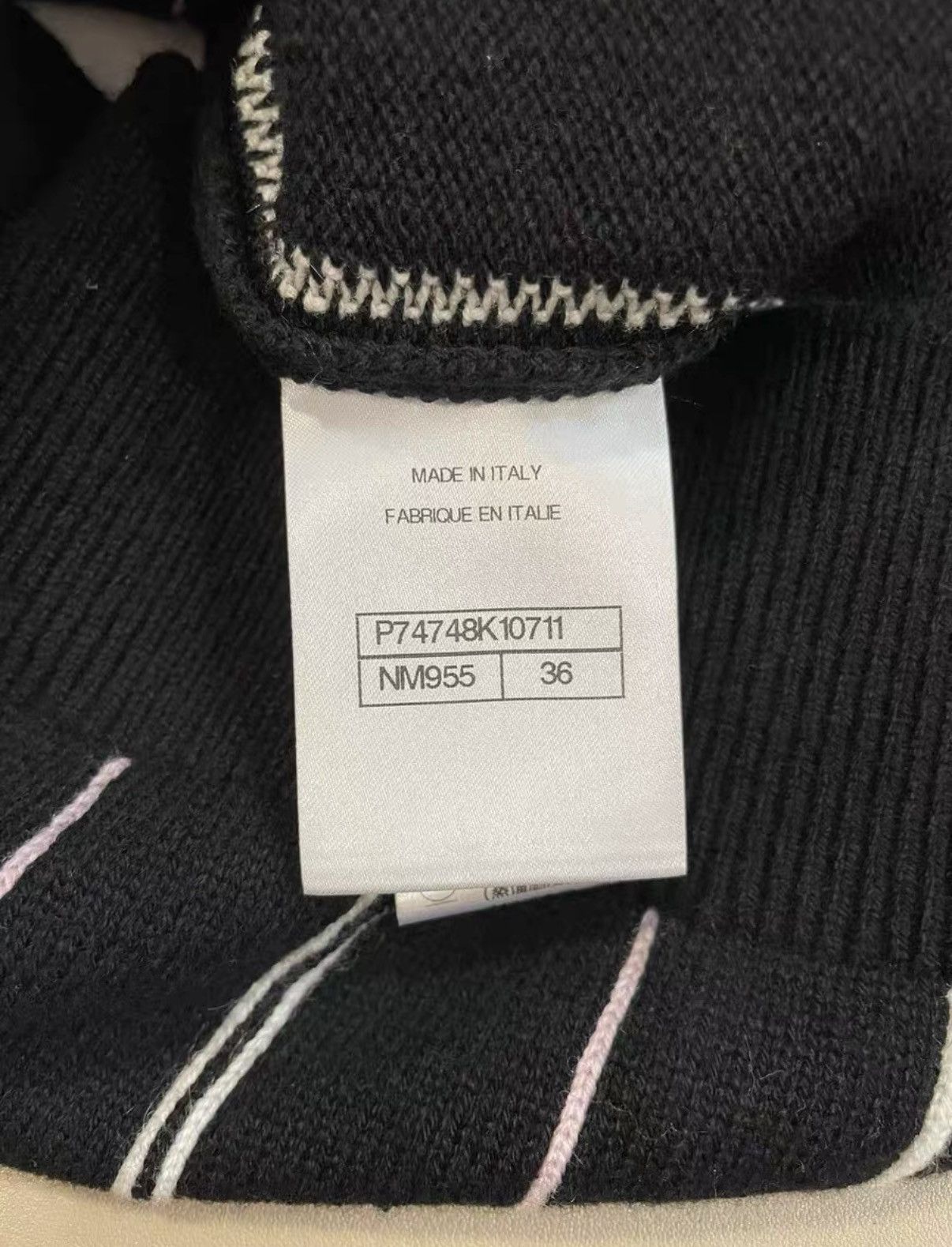 Chanel Chanel 23P Black Vertical Stripe Cashmere Sweater J33 Size XS / US 0-2 / IT 36-38 - 3 Thumbnail