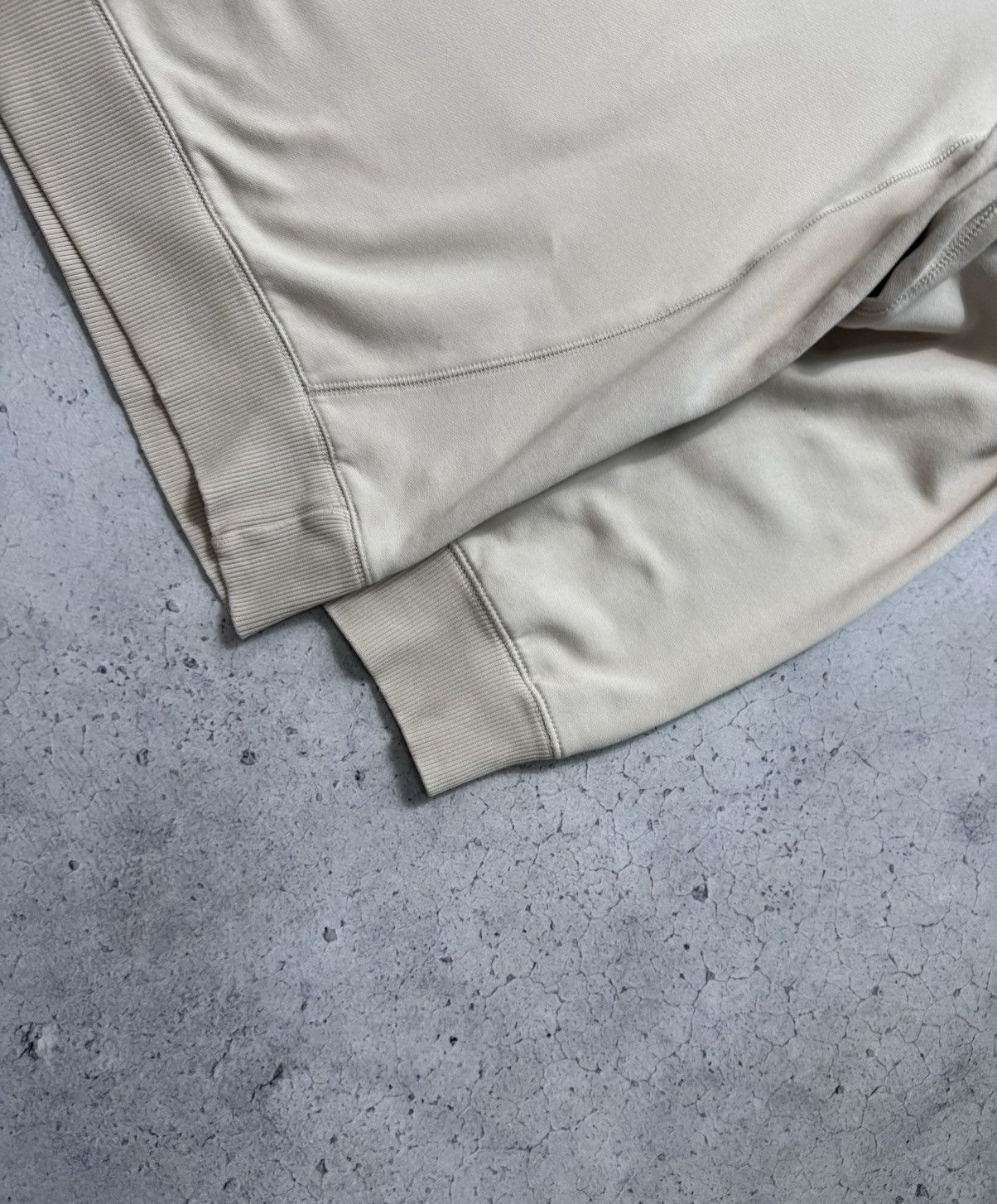 Nike Vintage Nike Beige Sweatshirt Y2K Hype Size US L / EU 52-54 / 3 - 4 Thumbnail