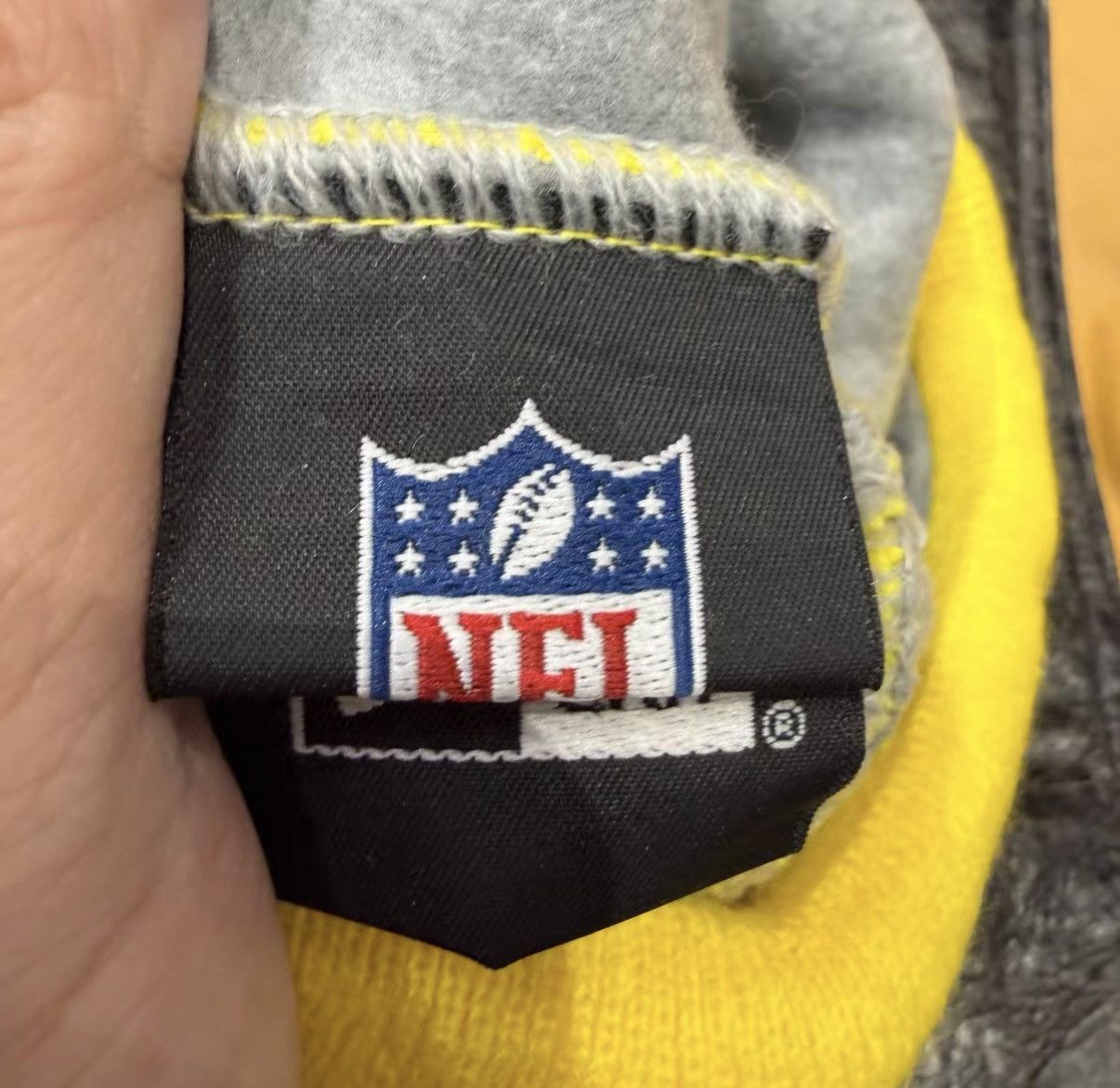 New Era New Era NFL Classic Logo Knit Beanie with Fleece Lining J32 Size ONE SIZE - 3 Thumbnail