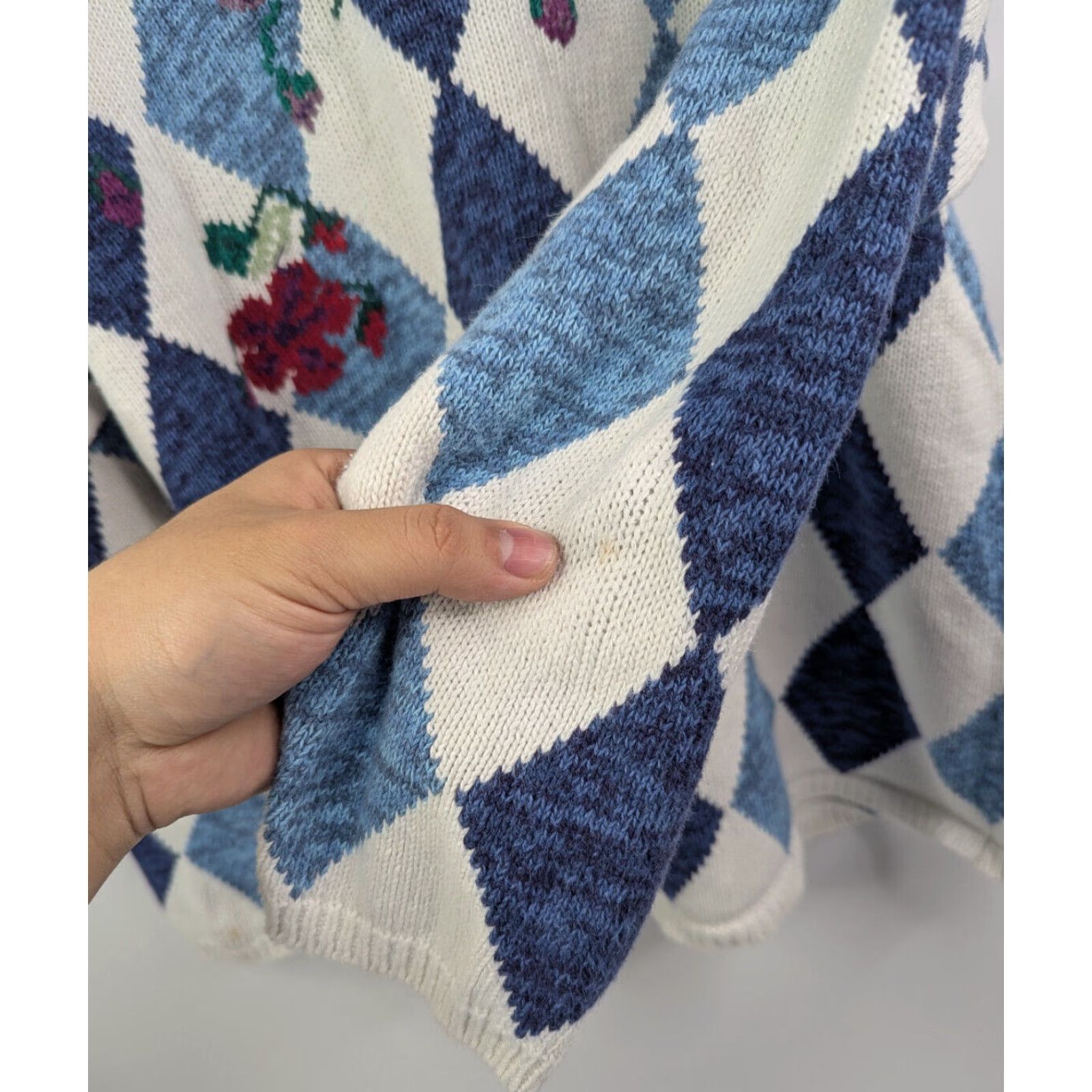 Vintage VINTAGE Jacque & KoKo Floral Diamond Argyle L/S Sweater Size 14/16 Ramie/Cotton Size XL / US 12-14 / IT 48-50 - 6 Thumbnail