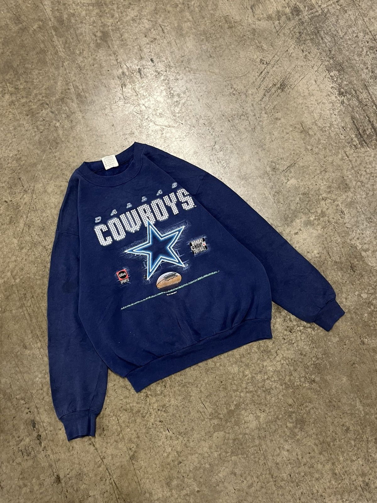Vintage Vintage Dallas cowboys 90s crewneck rare hype streetwear Size US L / EU 52-54 / 3 - 1 Thumbnail