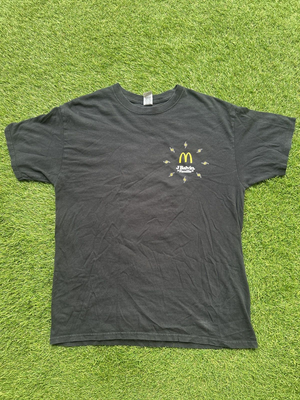 J Balvin J Balvin x McDonald’s “Familia” T-Shirt Size US L / EU 52-54 / 3 - 2 Thumbnail