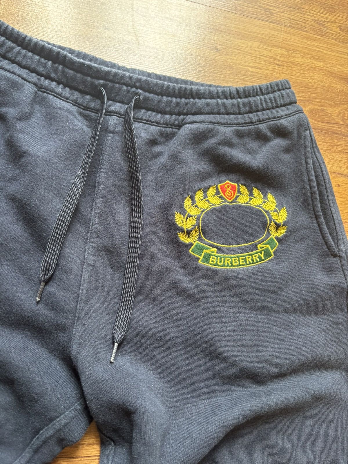 Burberry Burberry Crest Embroidered Navy Sweatpants Size M Size US 30 / EU 46 - 2 Thumbnail