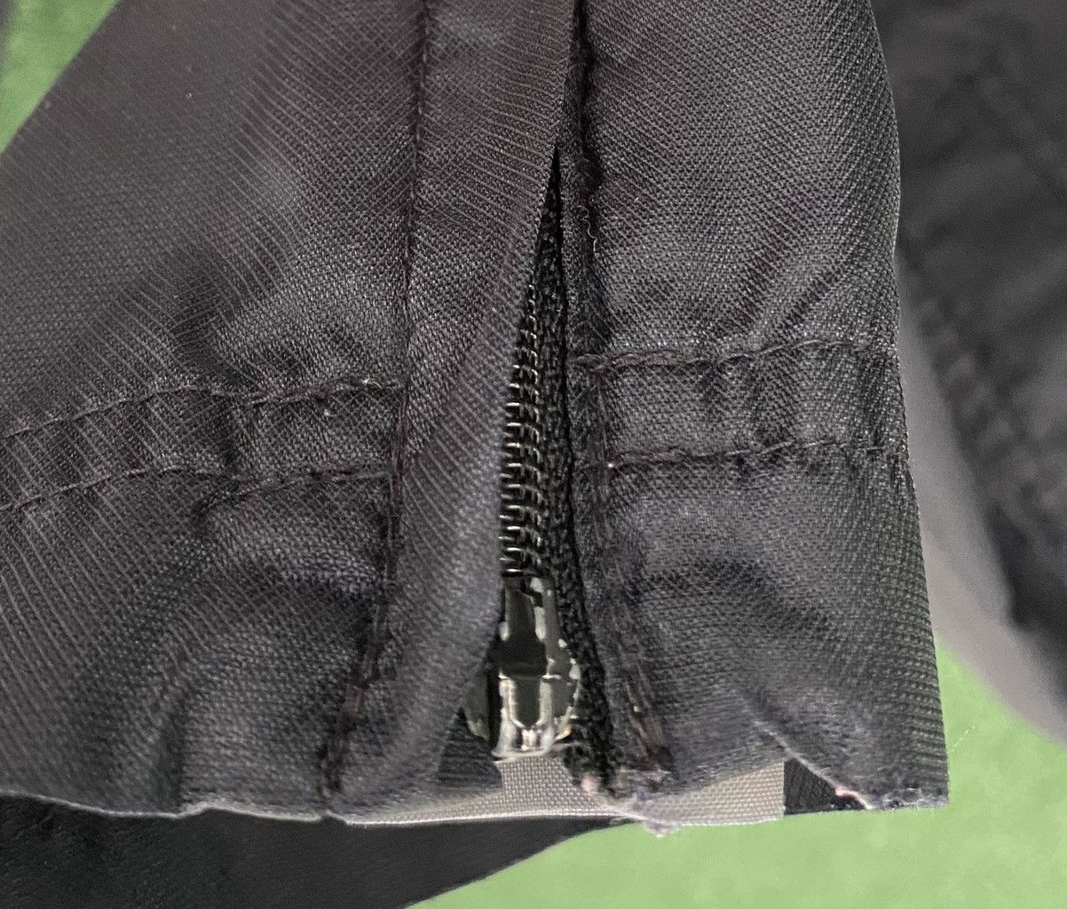 Nike VTG 90s Nike Spellout Wide Leg Multi Pocket Windbreaker Pant Size US 42 / EU 58 - 8 Thumbnail