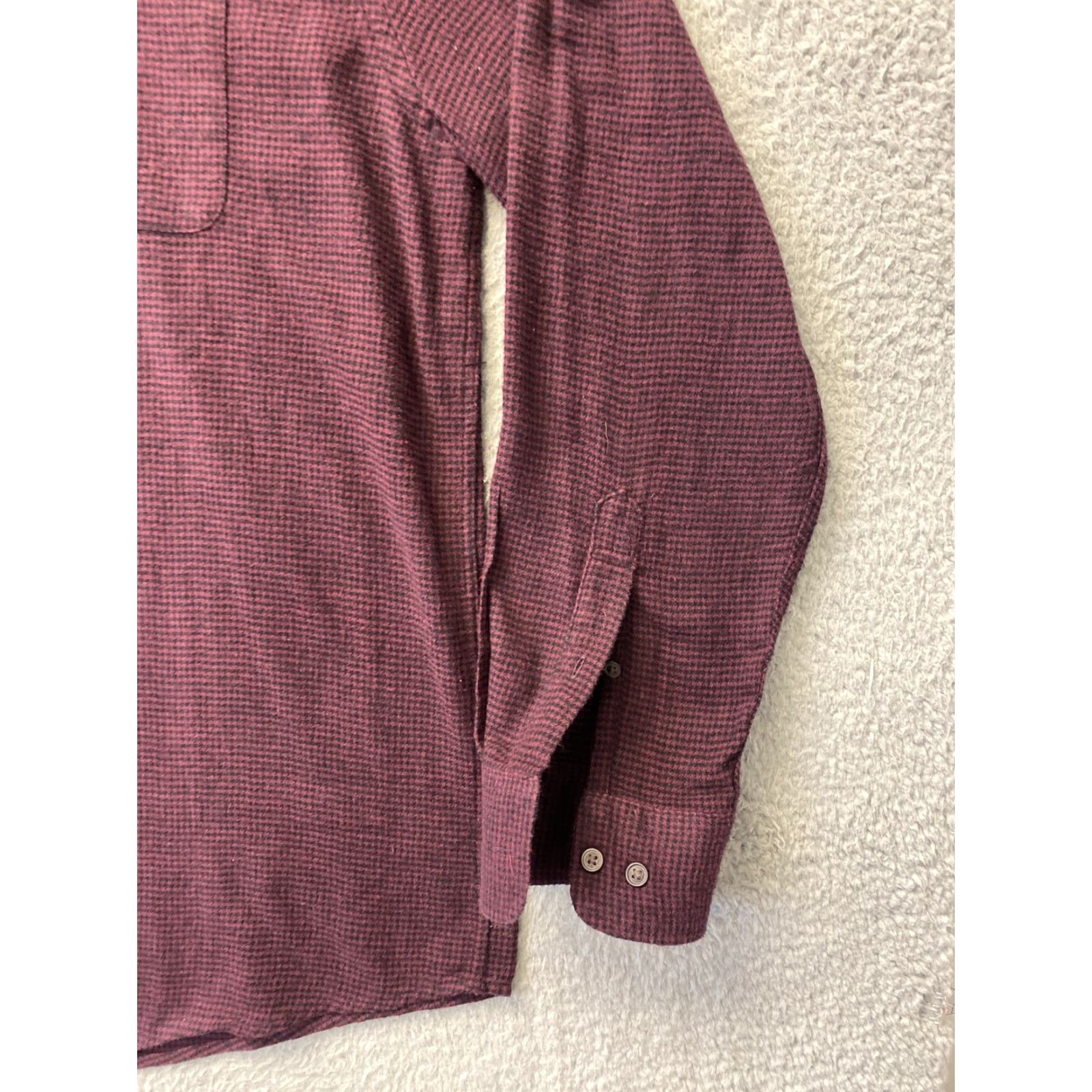 Croft & Barrow Croft Barrow Button-Up Shirt Mens XL Maroon Check Long Sleeve Casual Size US XL / EU 56 / 4 - 2 Thumbnail