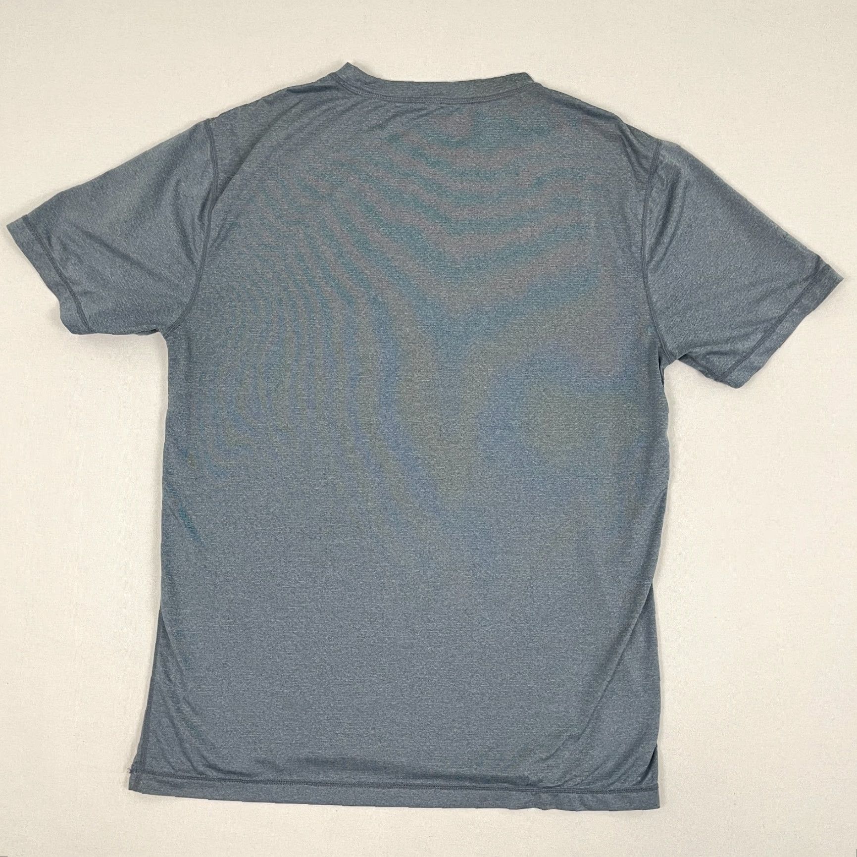 Vuori Vuori Tradewind 2.0 Shirt Mens M / L Blue Active Performance Gym Pocket Tee Size US M / EU 48-50 / 2 - 6 Thumbnail