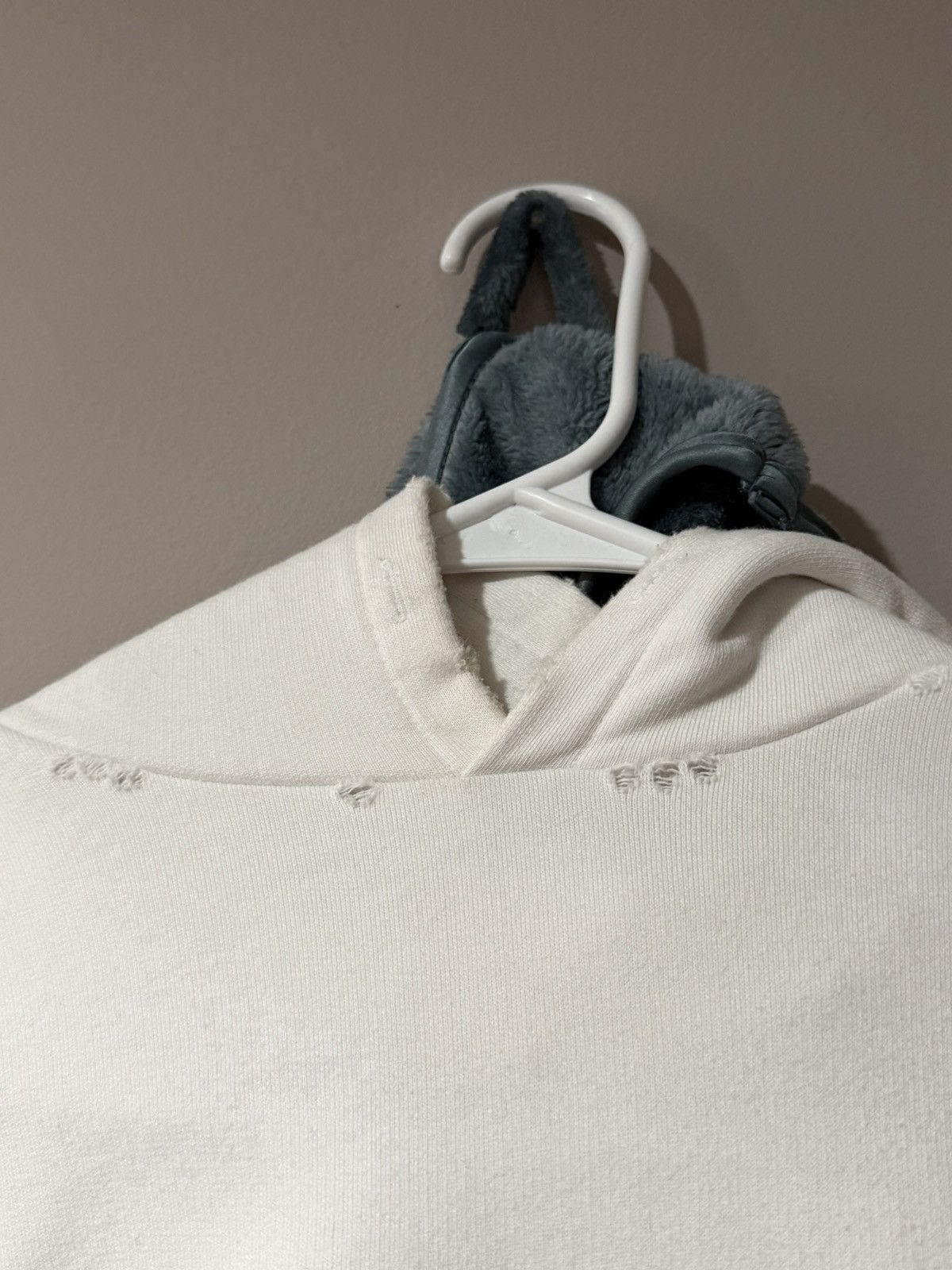 Balenciaga Balenciaga Hoodie White (Fits S-M) Size US M / EU 48-50 / 2 - 3 Thumbnail