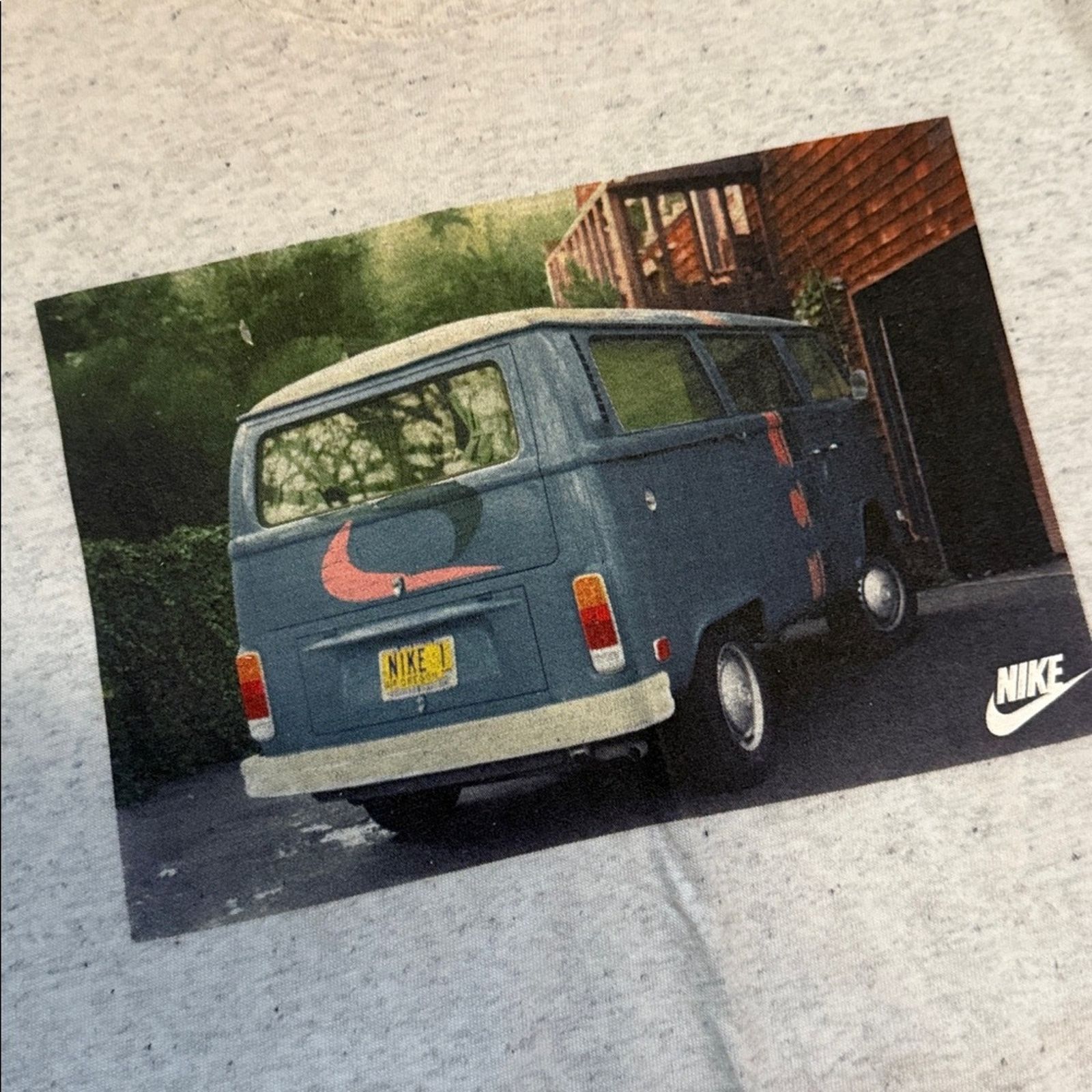 Nike 2017 Nike Reverse Swoosh Van Short Sleeve Size US L / EU 52-54 / 3 - 2 Thumbnail
