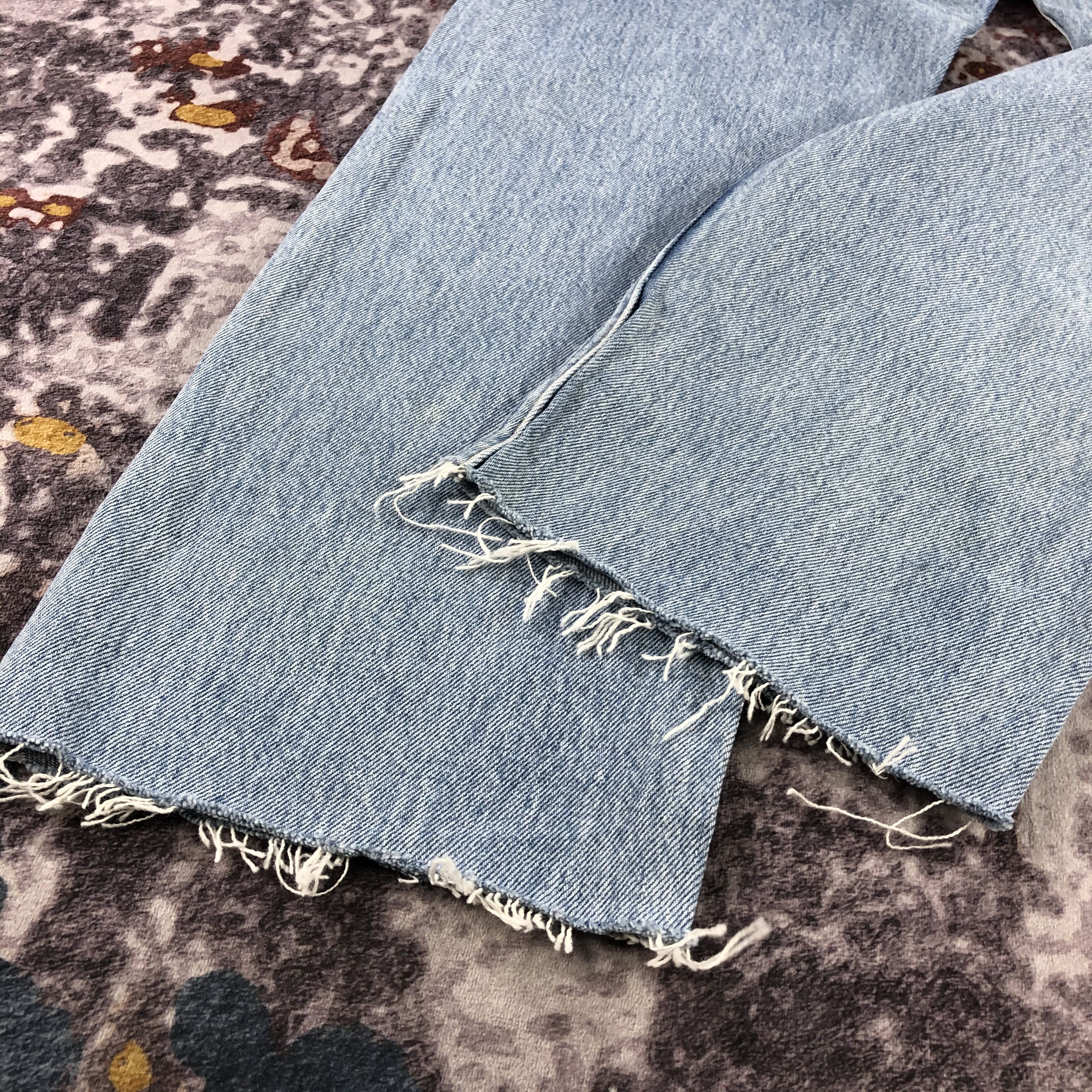 Levi's × Vintage Vintage 90s Light Wash Levis 501 Jeans-JM2822 Size US 30 / EU 46 - 4 Thumbnail