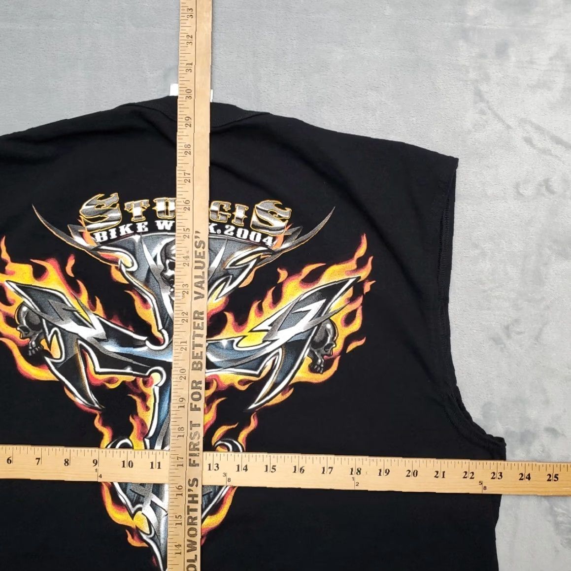 Jerzees VTG Sturgis Bike Week 2004 Shirt Mens XL Biker 2004 Motorcycle Rally Y2K Retro Shirt Mens XL Black Jersey Cotton Crew Neck Sleeveless Graphic Print Size US XL / EU 56 / 4 - 6 Thumbnail