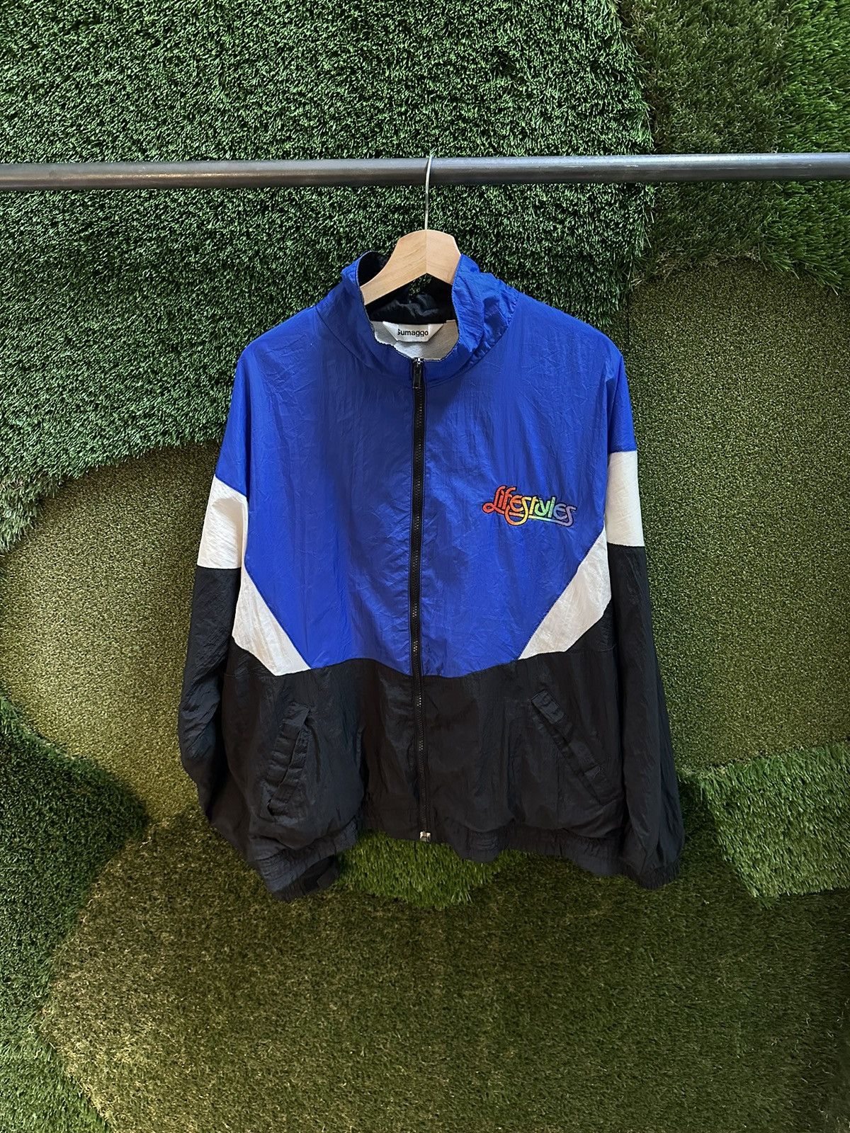 Vintage Vintage Lifestyles Zip-up Light Jacket Size XL Size US XL / EU 56 / 4 - 1 Thumbnail