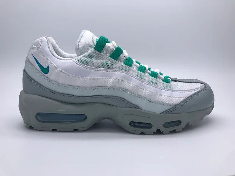 Nike Nike Air Max 95 Essential Clear Emerald 2018 Size US 10 / EU 43 - 2 Thumbnail