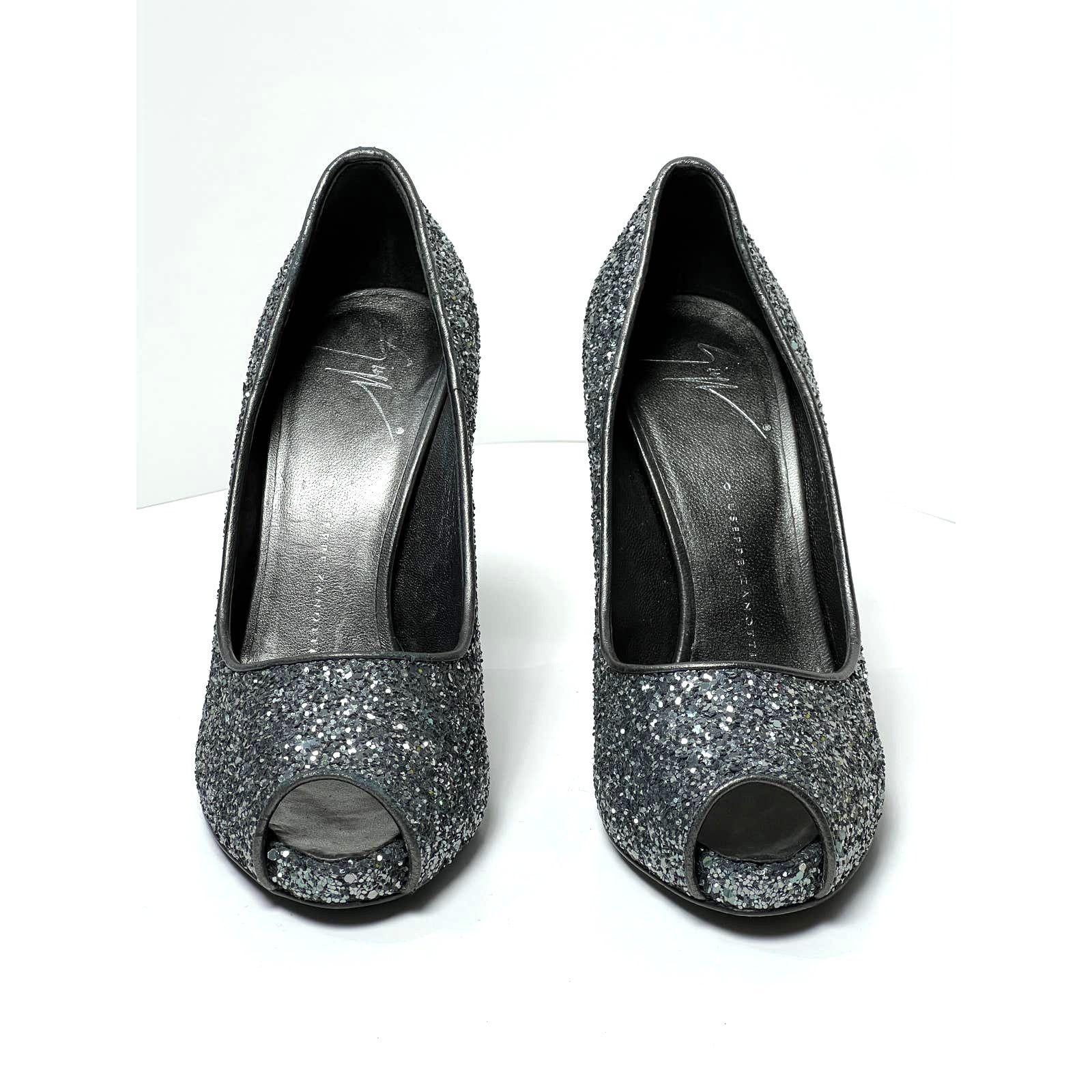 Giuseppe Zanotti Giuseppe Zanotti Womens Heels Silver Pumps Shoes Size 35.5 Size US 5.5 / IT 35.5 - 9 Thumbnail