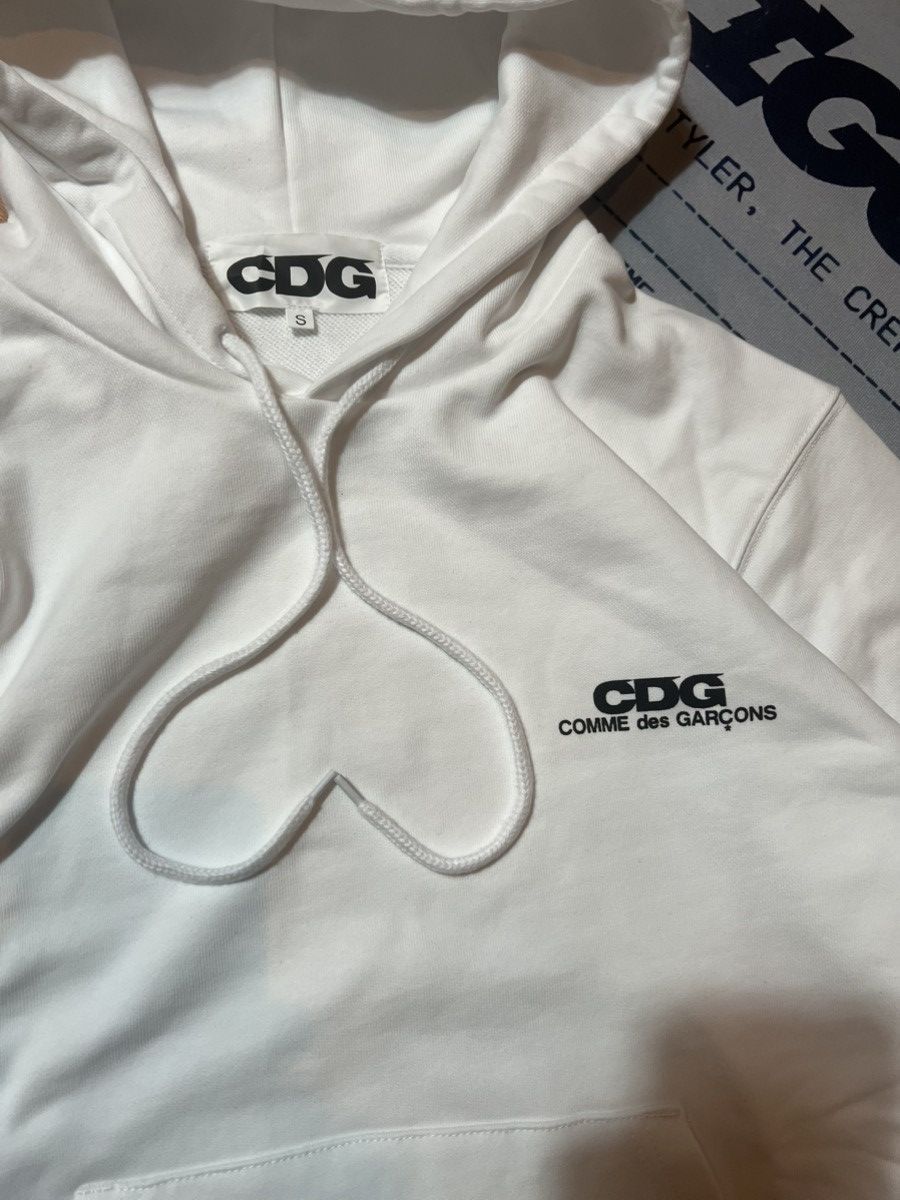 Comme des Garcons CDG Comme des Garçons Hoodie White Small Logo Size US S / EU 44-46 / 1 - 3 Thumbnail