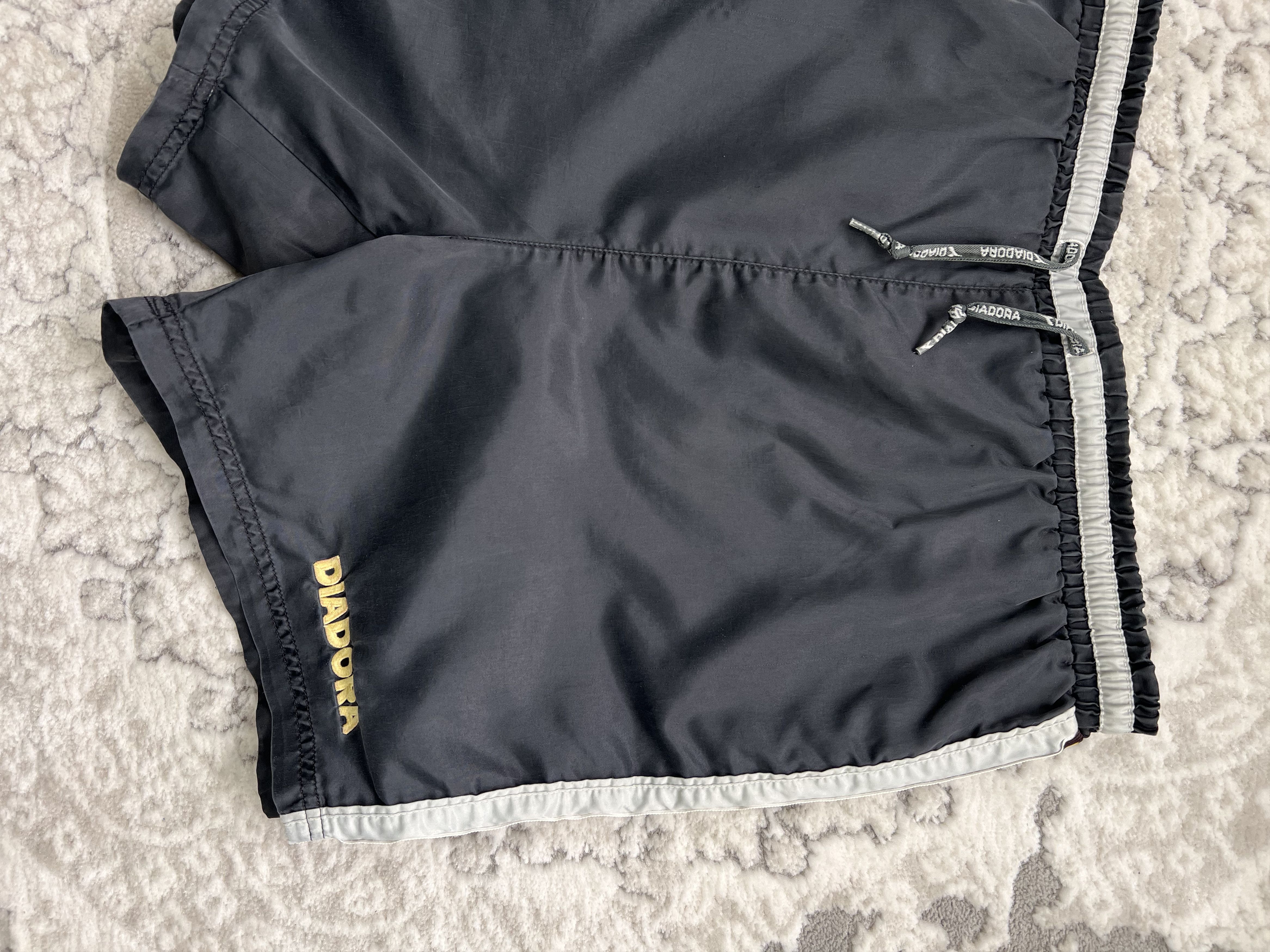 Diadora Vintage Diadora Sport Track Shorts Dark Grey Side Stripe L Size US 34 / EU 50 - 4 Thumbnail