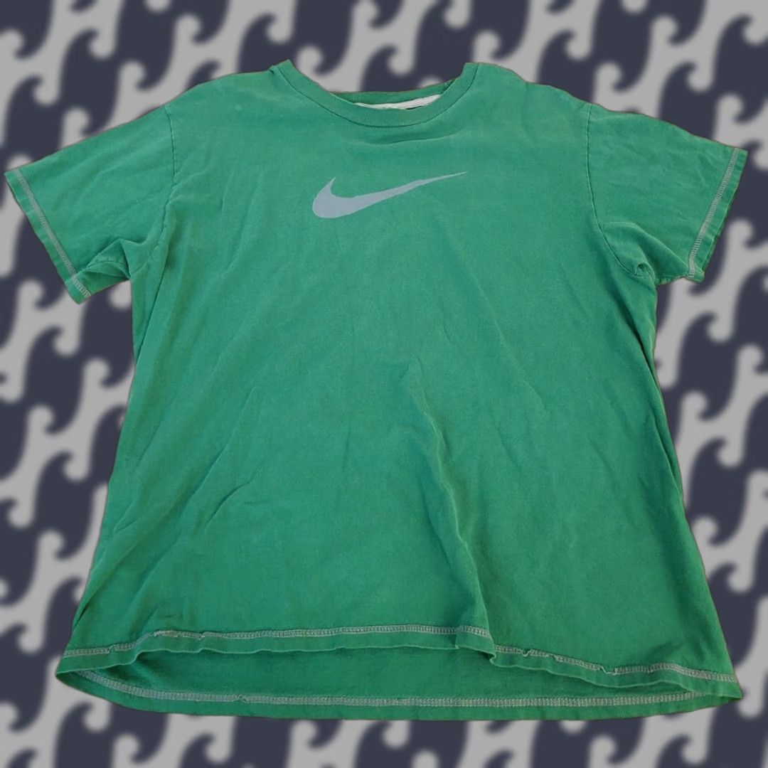 Nike VINTAGE Nike Green Large Shirt Swoosh Logo Silver Tag Y2K T-Shirt Mens Size US L / EU 52-54 / 3 - 1 Thumbnail
