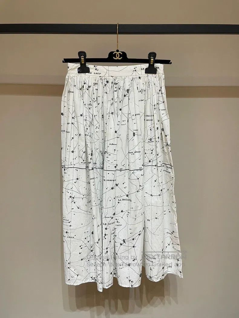 Dior Dior Constellation pattern white long skirt half skirt Size 42" / US 20 - 1 Thumbnail