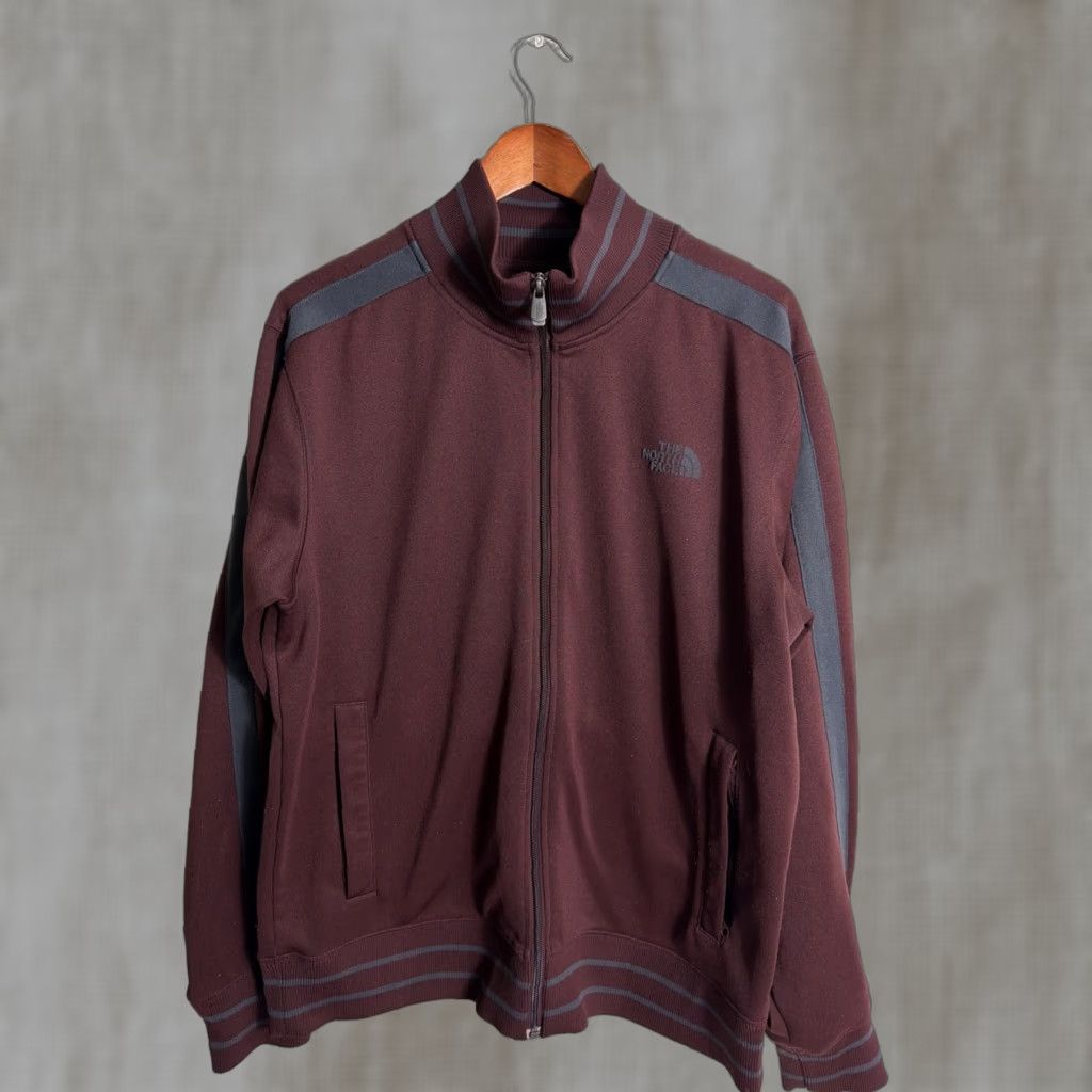 The North Face Mens Large Full Zip Track Jacket Maroon Gray Stripe Large Men Jacket The North Face Mens Full Zip Track Jacket Maroon Gray Stripe