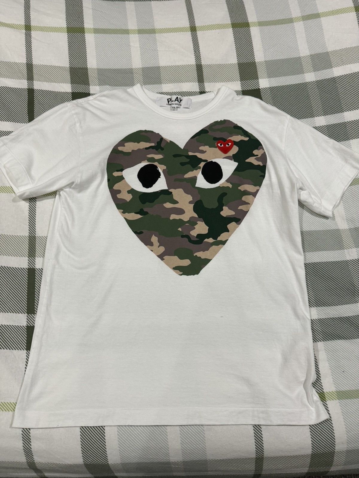 Comme des Garcons PLAY Big Camo tee Size US XXL / EU 58 / 5 - 2 Thumbnail