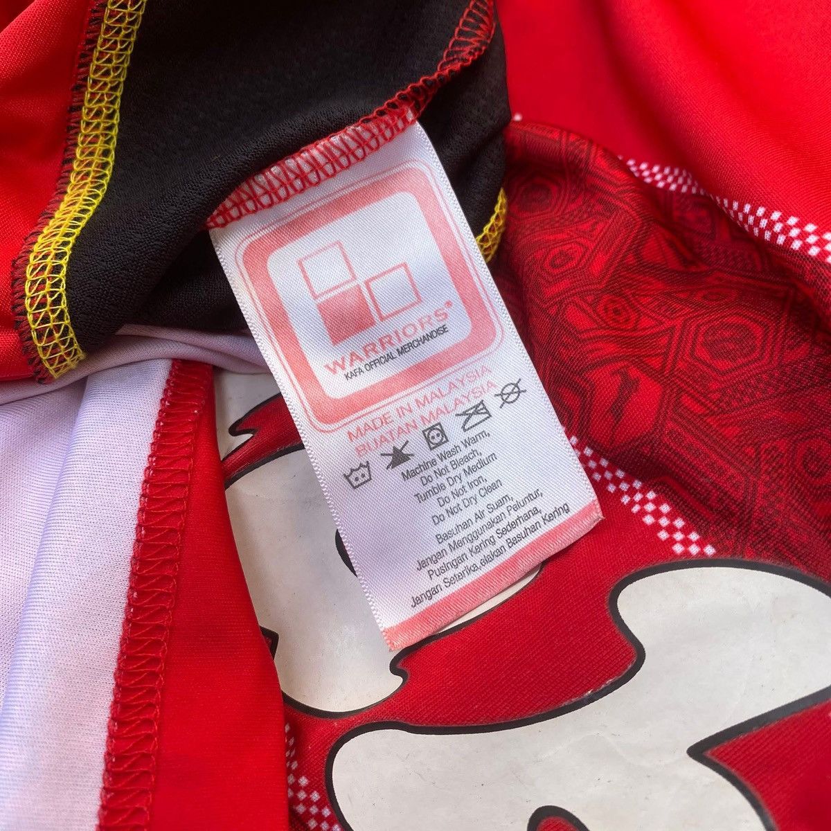 Japanese Brand RARE ‼️ Jersi Kelantan Size US M / EU 48-50 / 2 - 5 Thumbnail