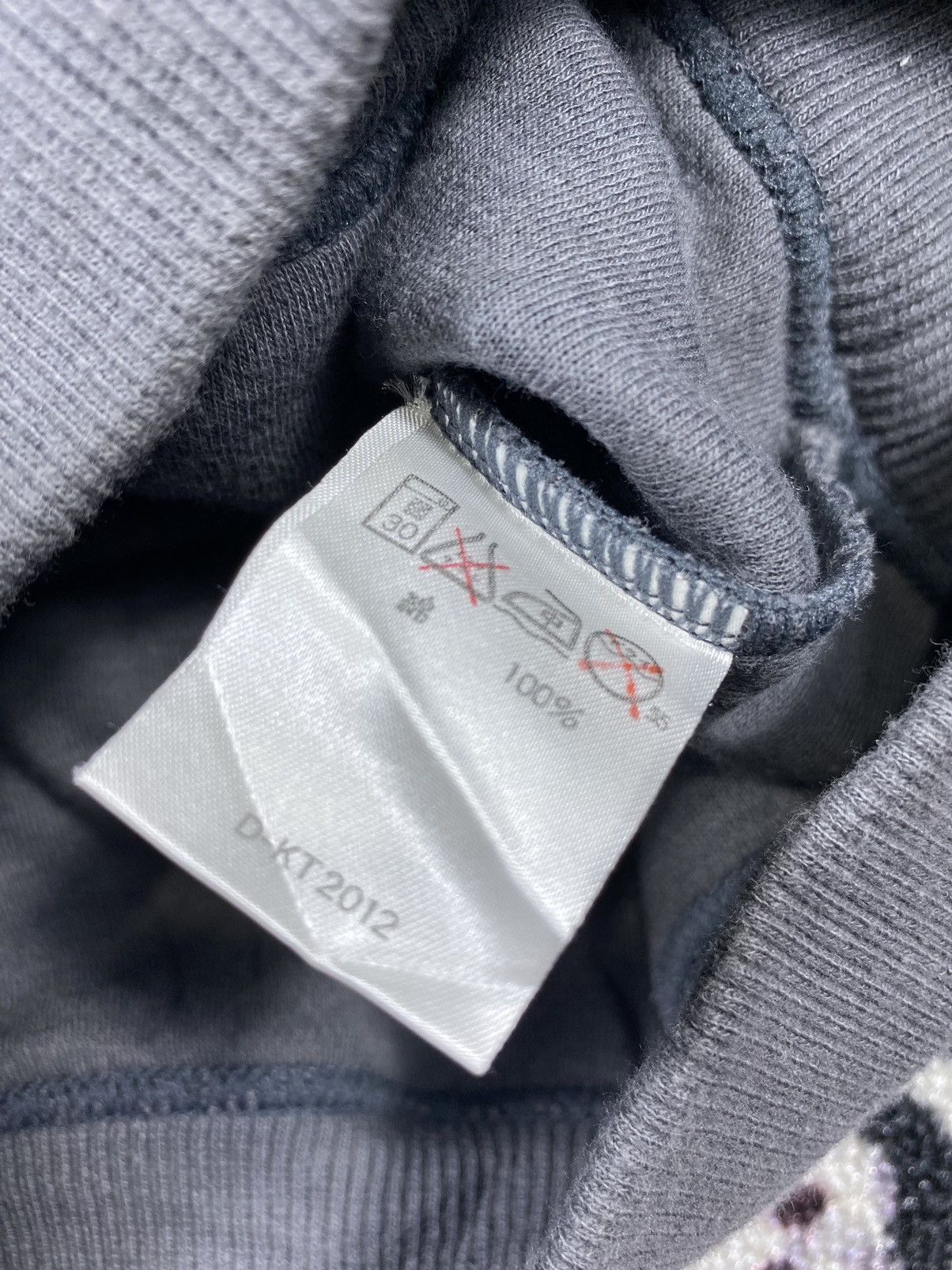 Trussardi × Vintage Vintage Trussardi Big Logo Sweatshirt Size US L / EU 52-54 / 3 - 6 Thumbnail