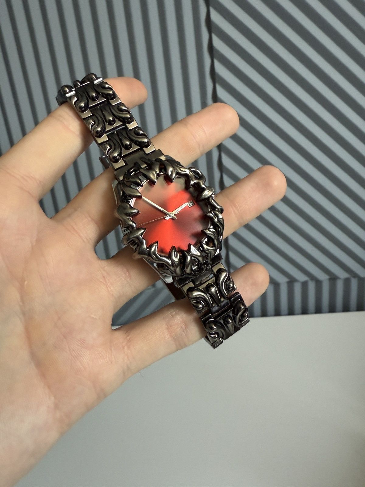 Vintage American Claw watch melting steel vintage design Y2K Size ONE SIZE - 1 Thumbnail
