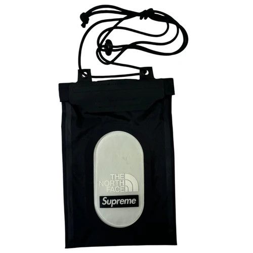 Supreme × The North Face Supreme X North Face Travel Wallet | Grailed