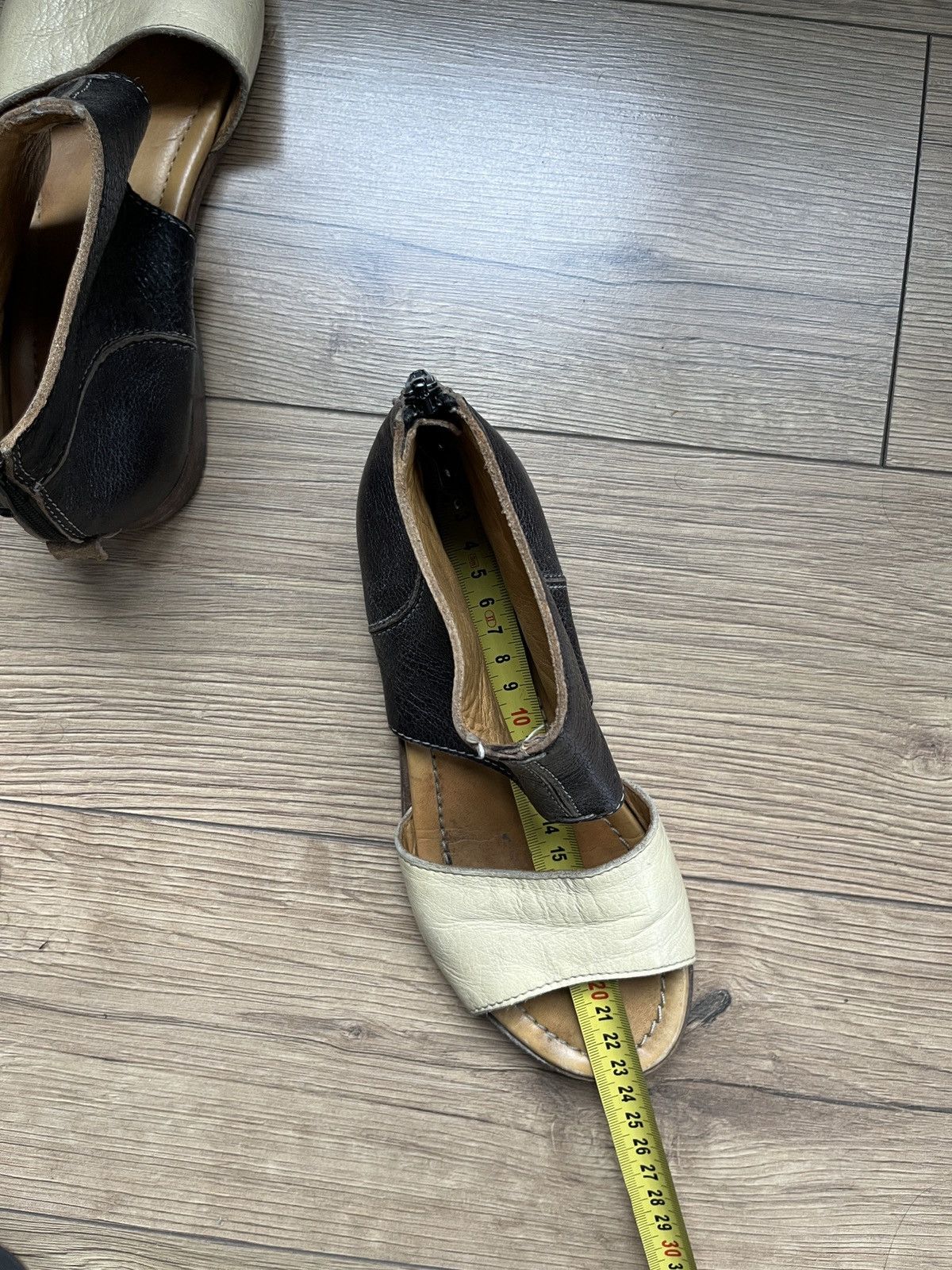 MoMA MoMa Leather Roman Style Sandals Size US 7 / IT 37 - 19 Thumbnail