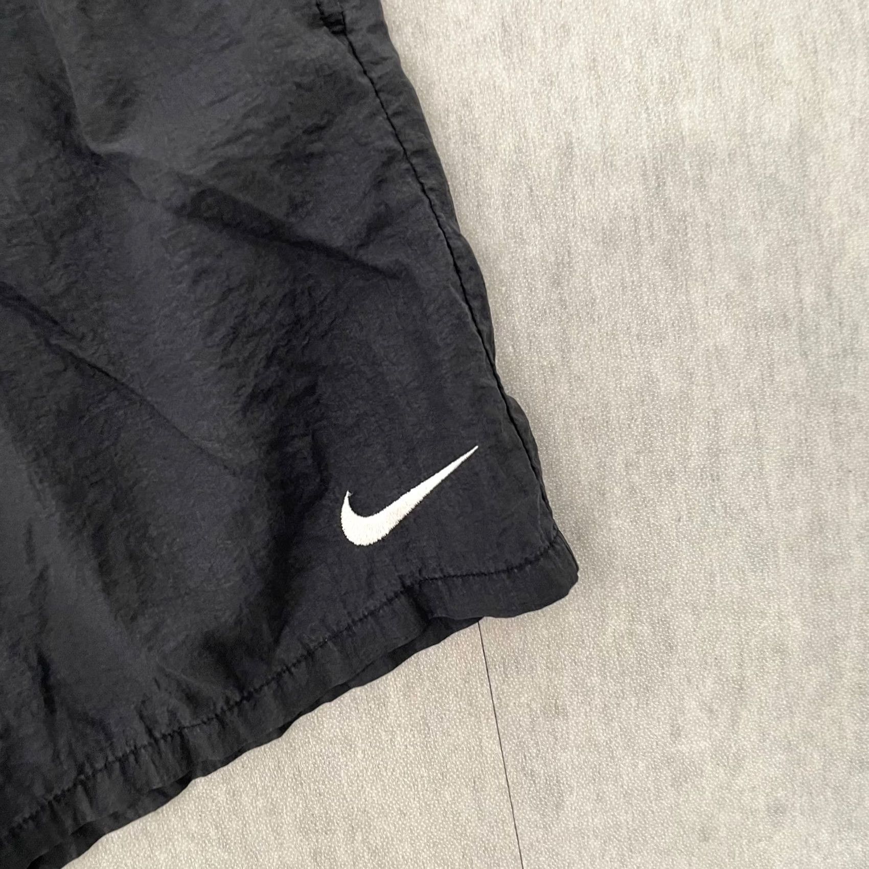Nike VINTAGE Nike Shorts Bottom Mens XL Black Lined Swim Trunks Big Swoosh Logo Men Size US 36 / EU 52 - 3 Thumbnail