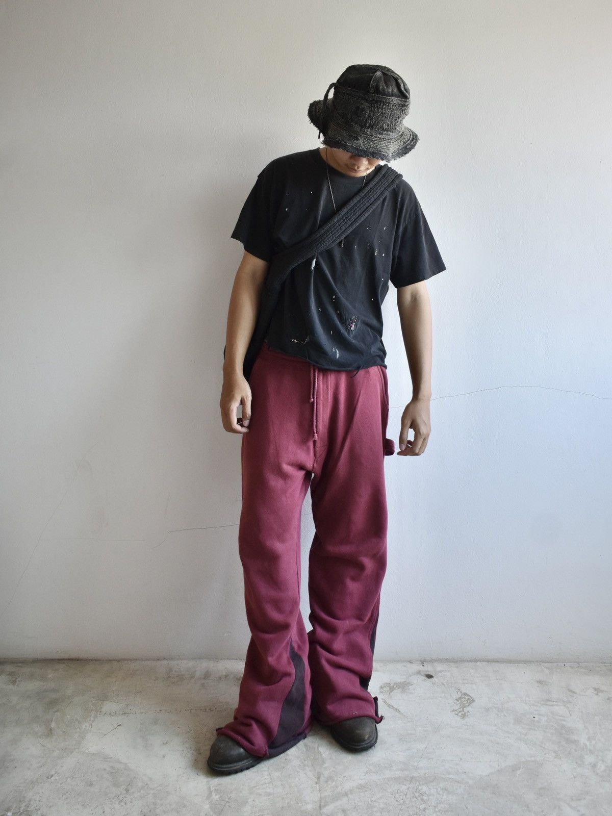 Other Inspired Gallery dept.Vintage Bossbat Flared SweatPants Size US 32 / EU 48 - 1 Thumbnail