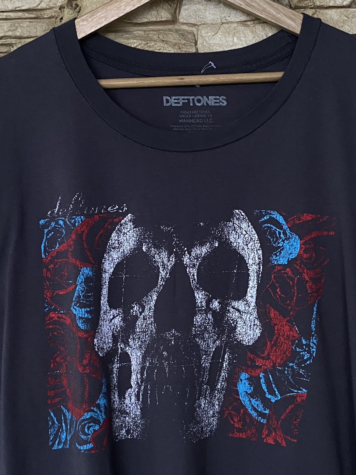 Vintage 2003 Deftones Skull and Roses Album Hardcore Band Tees Nu Metal Size US XL / EU 56 / 4 - 2 Thumbnail