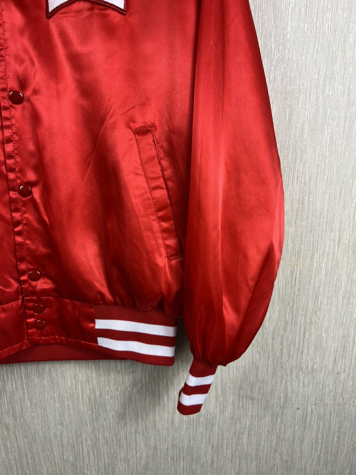 Vintage Vintage Budweiser official product satin beer bomber jacket Size US L / EU 52-54 / 3 - 6 Thumbnail