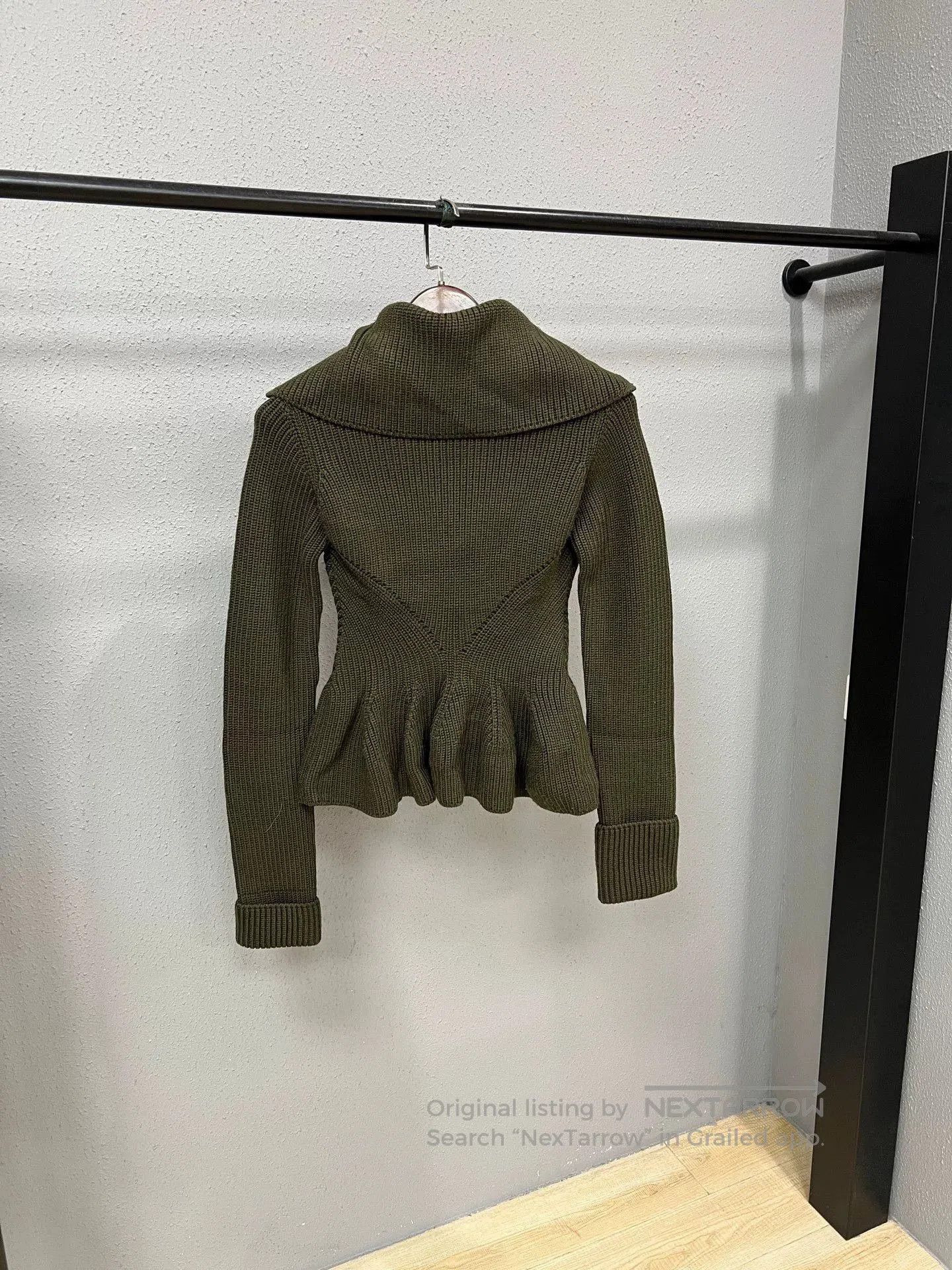 Alexander McQueen Alexander McQueen Knit Jacket. Size S / US 4 / IT 40 - 2 Thumbnail