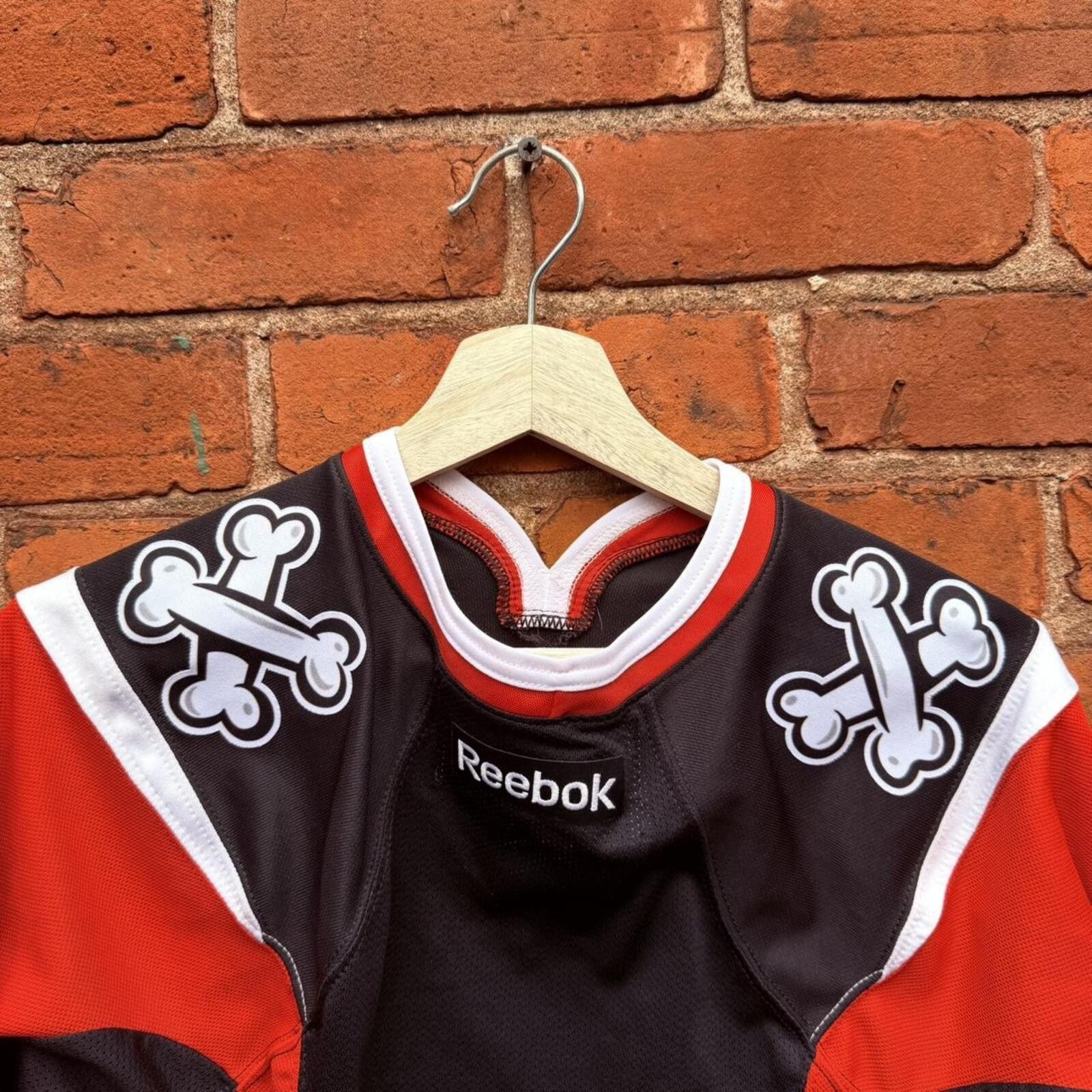 Reebok Vintage Niagara ice dogs jersey youth small/medium Size US M / EU 48-50 / 2 - 3 Thumbnail
