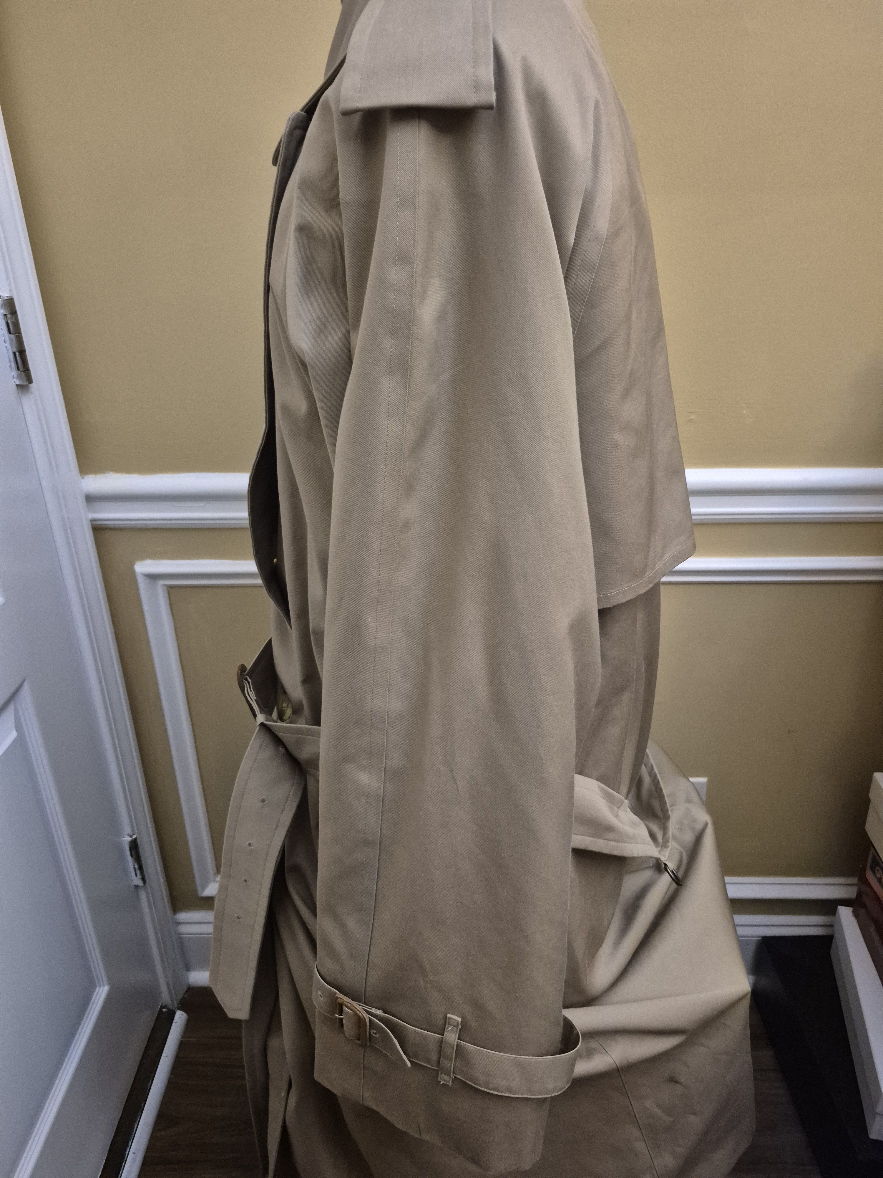 Burberry Burberry Tan Double Breast Trenchcoat Size 44 L Size US XL / EU 56 / 4 - 4 Thumbnail