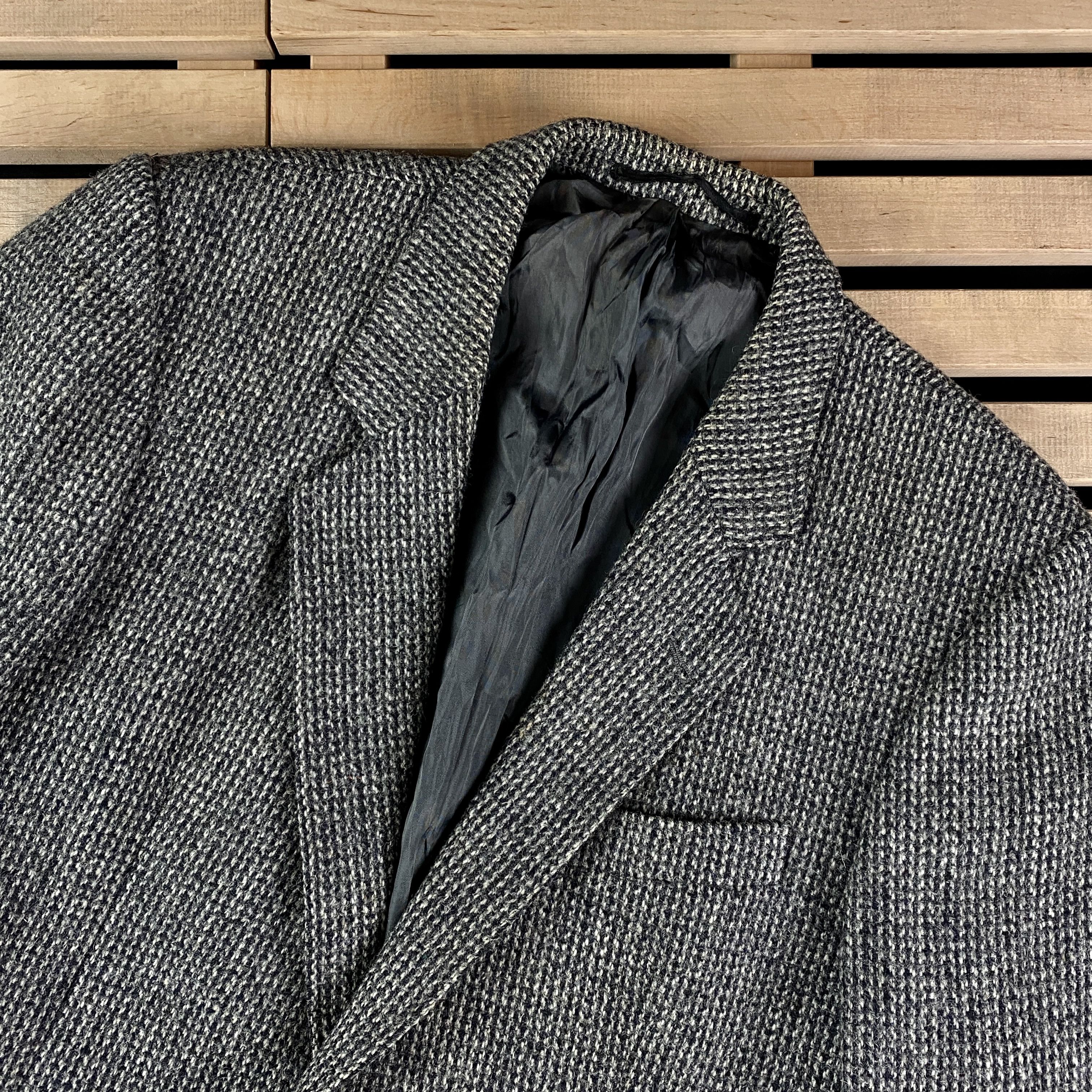 Harris Tweed Men’s Wool Blazer Jacket Harris Tweed Size L Gray Two Button Size 50R - 2 Thumbnail
