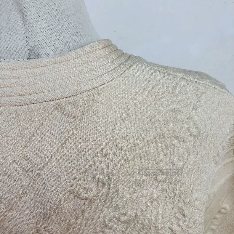 Fendi Fendi FF Lock Button Relief Cardigan Size XS / US 0-2 / IT 36-38 - 6 Thumbnail