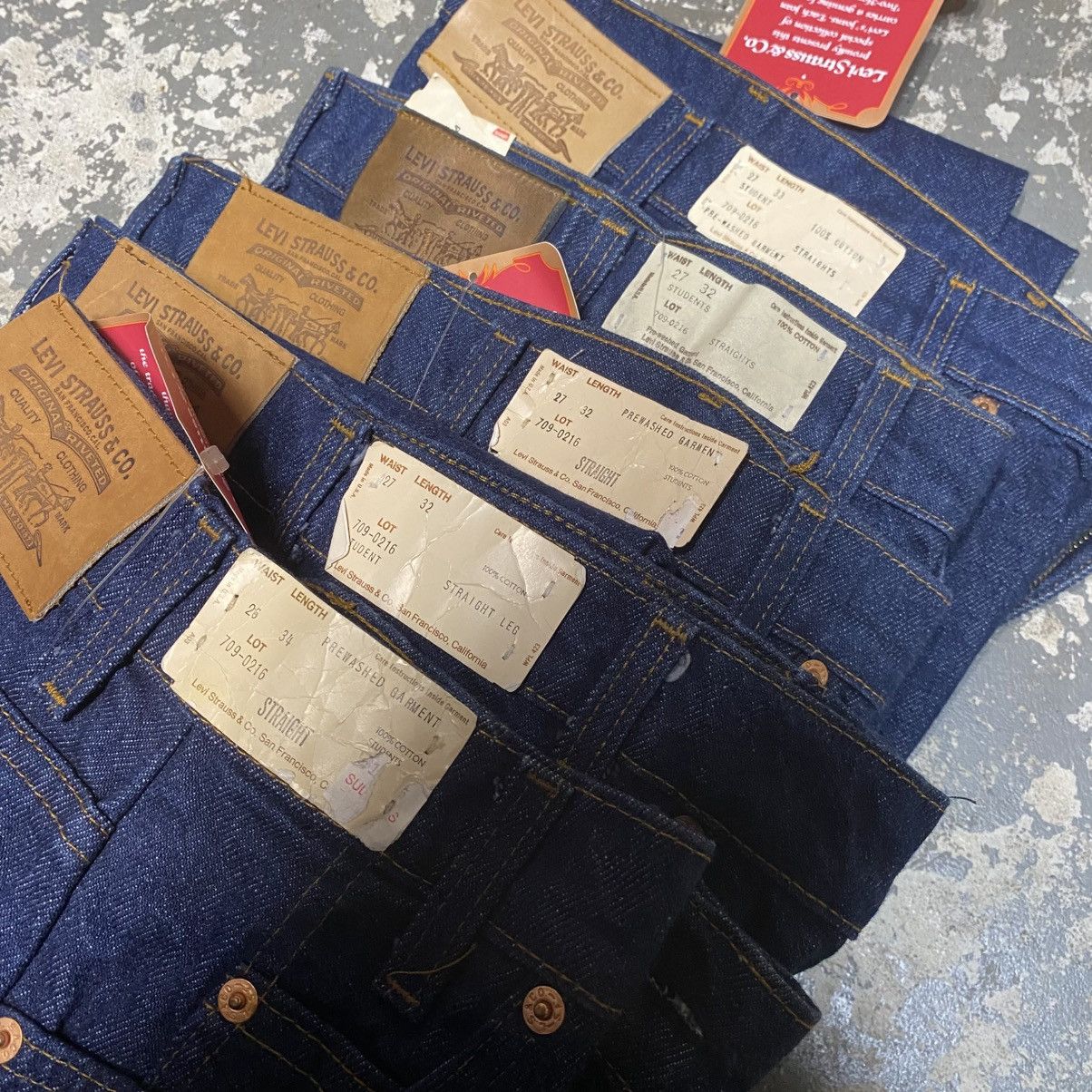 Levi's × Vintage Vintage Levi’s Straight Leg 709-0216 80s Denim Jeans USA NWT Size US 27 - 13 Thumbnail