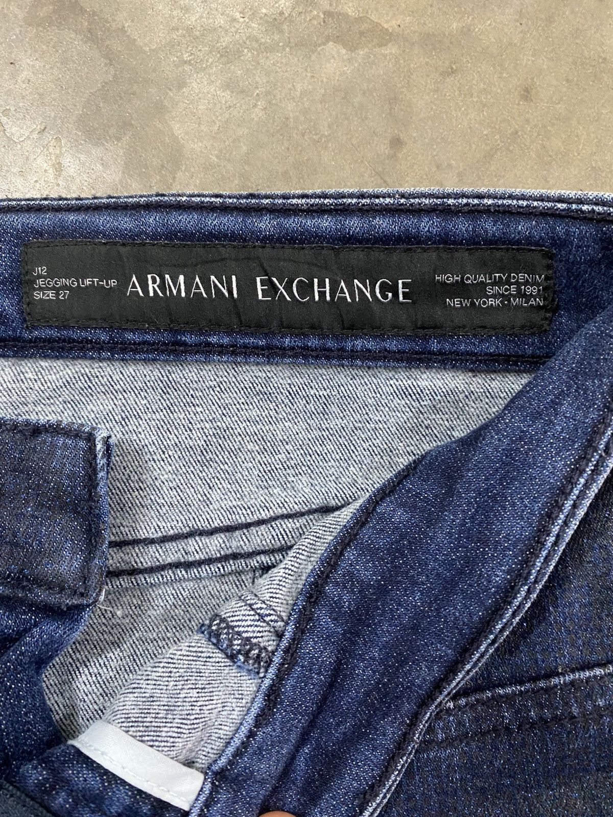 Armani Exchange Armani Exchange J12 Legging Lift Up Wax Blink Jeans @245 Size 27" / US 4 / IT 40 - 9 Thumbnail