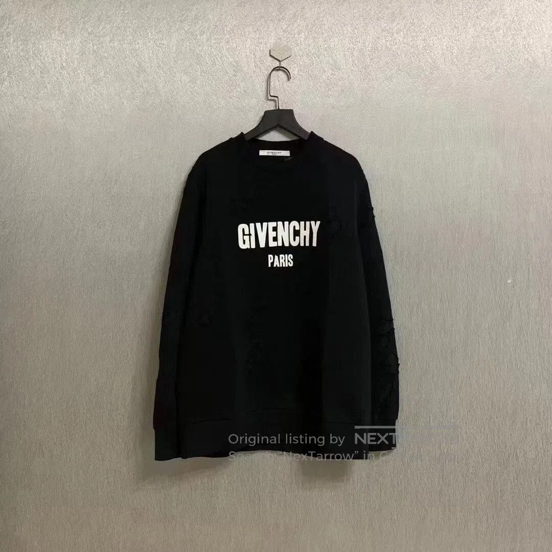 Givenchy Givenchy Distressed Sweatshirt in Black. Size US XS / EU 42 / 0 - 1 Thumbnail