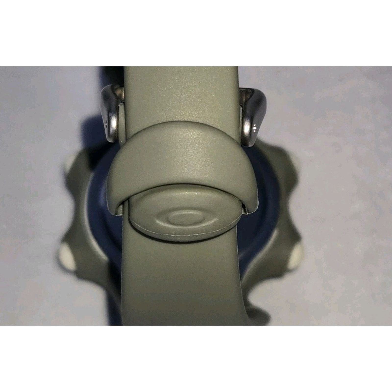 Oakley NEW Oakley Y2K Vintage D2 3 Sport Glo Watch Digital Gel Band Size 36 - 11 Thumbnail