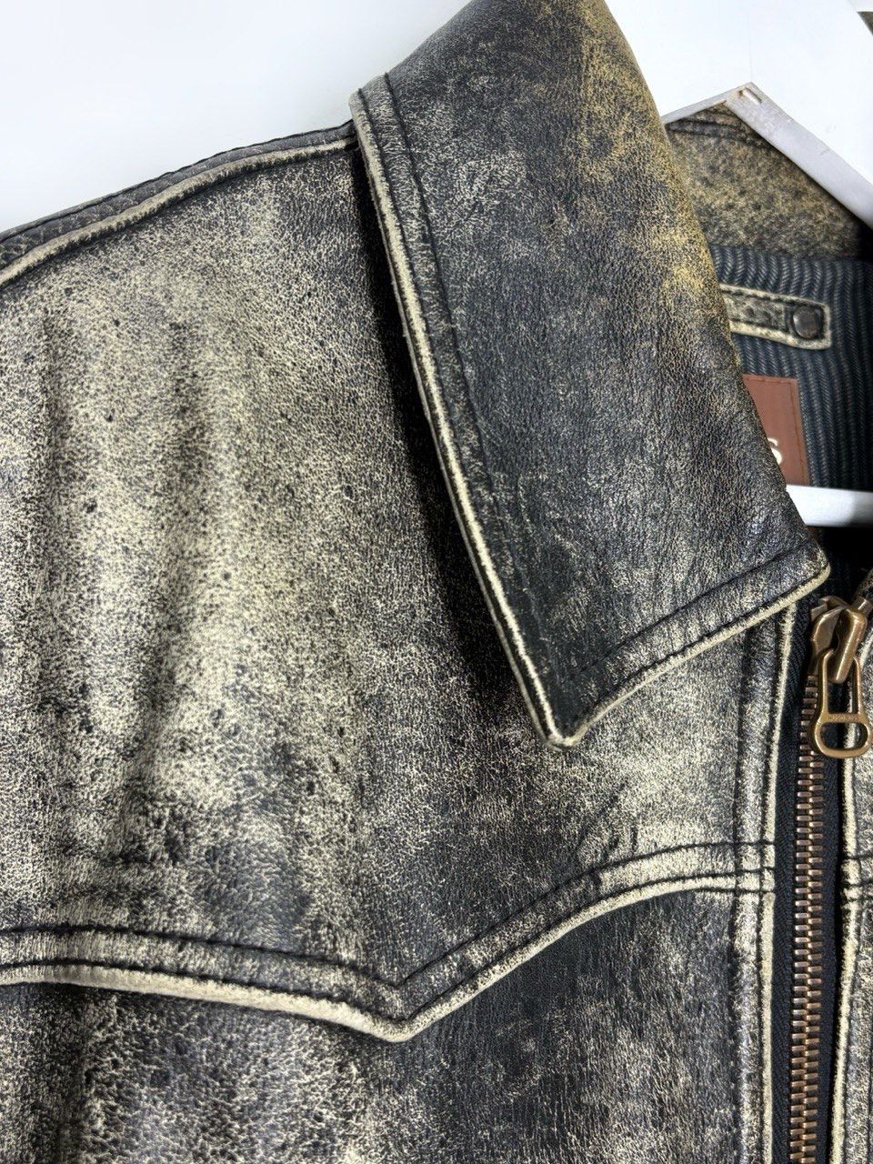 Hugo Boss Vintage 90s Hugo Boss Avant Garde Heavy Leather Jacket Size US M / EU 48-50 / 2 - 10 Thumbnail