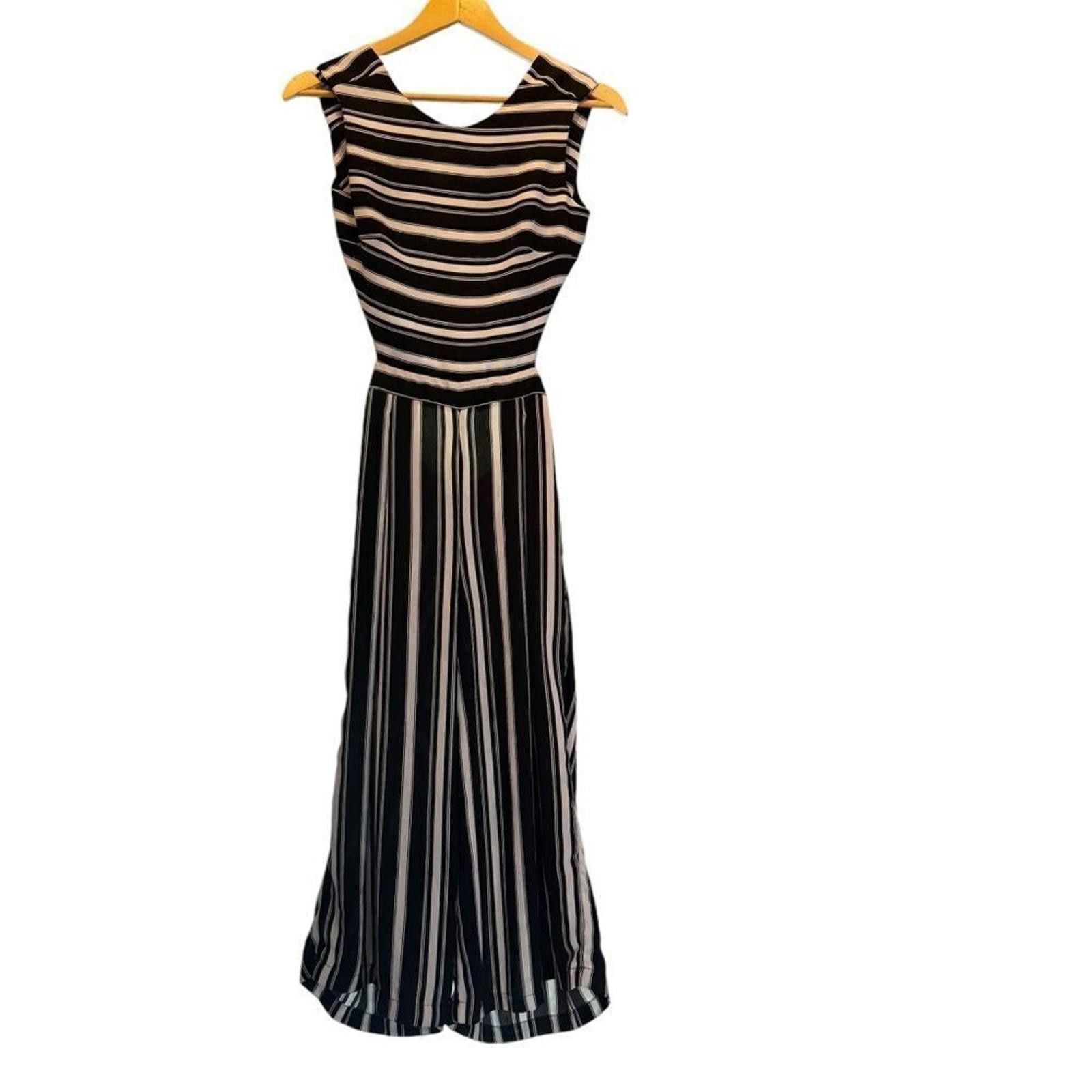 Designer Pepita Perez. Black/White Open Back Jumpsuit. Size Small. Size 28" / US 6 / IT 42 - 4 Thumbnail