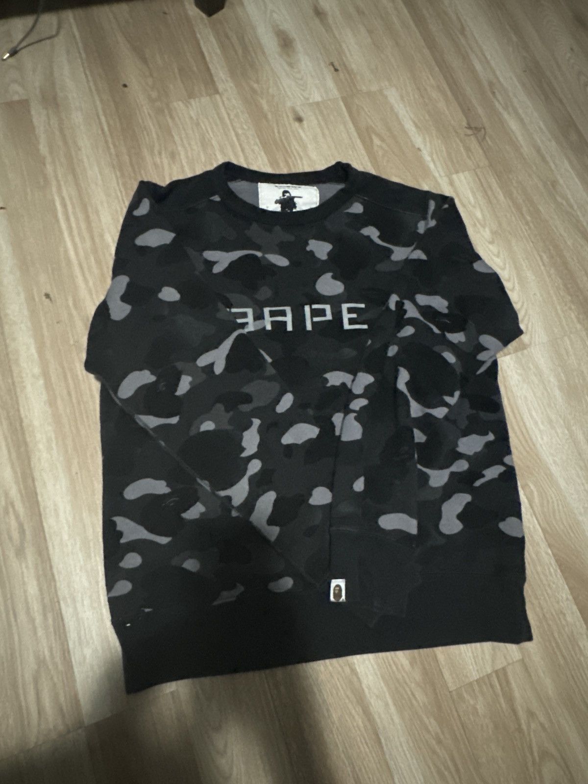 Bape Gradation Camo Crewneck Size US M / EU 48-50 / 2 - 1 Thumbnail